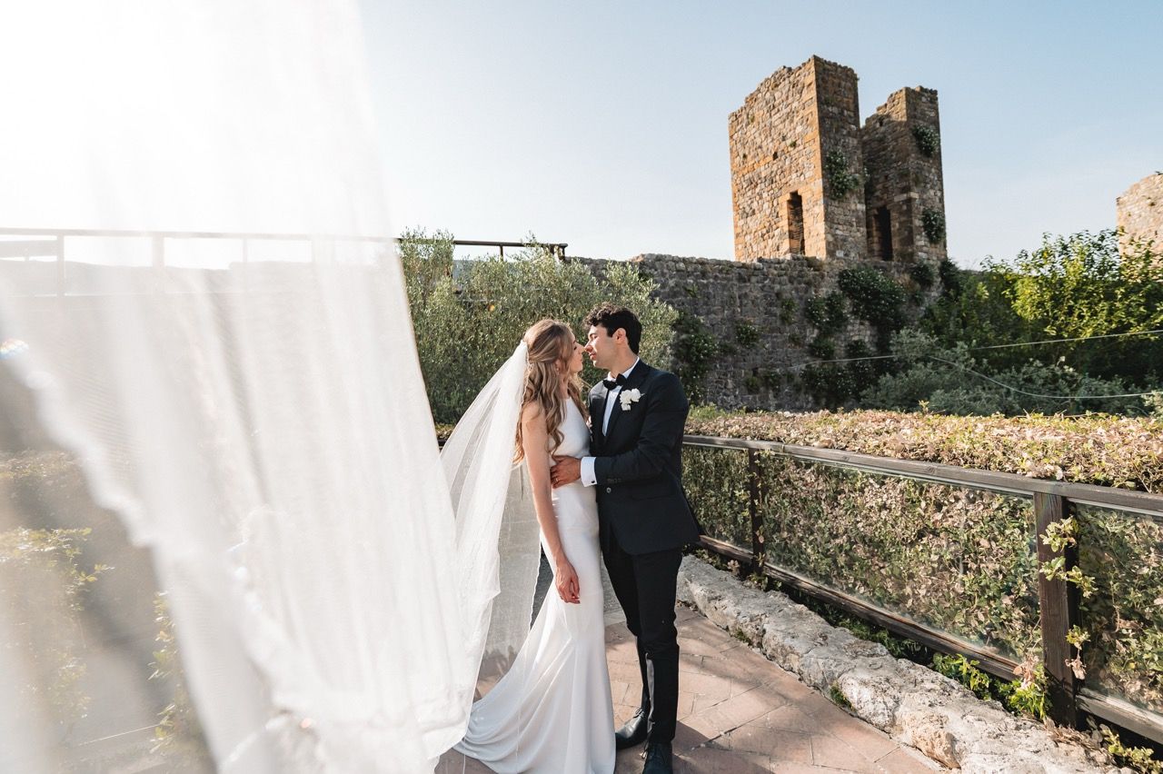 fotografo matrimoni toscana monteriggioni e paese dei campanelli