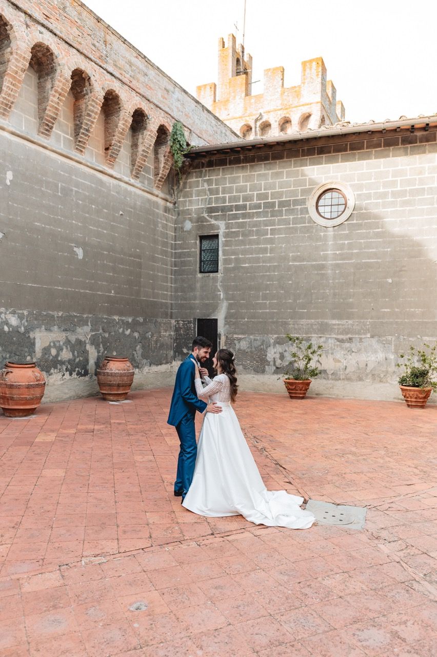 primo-ballo-sposi-corte-castello-oliveto