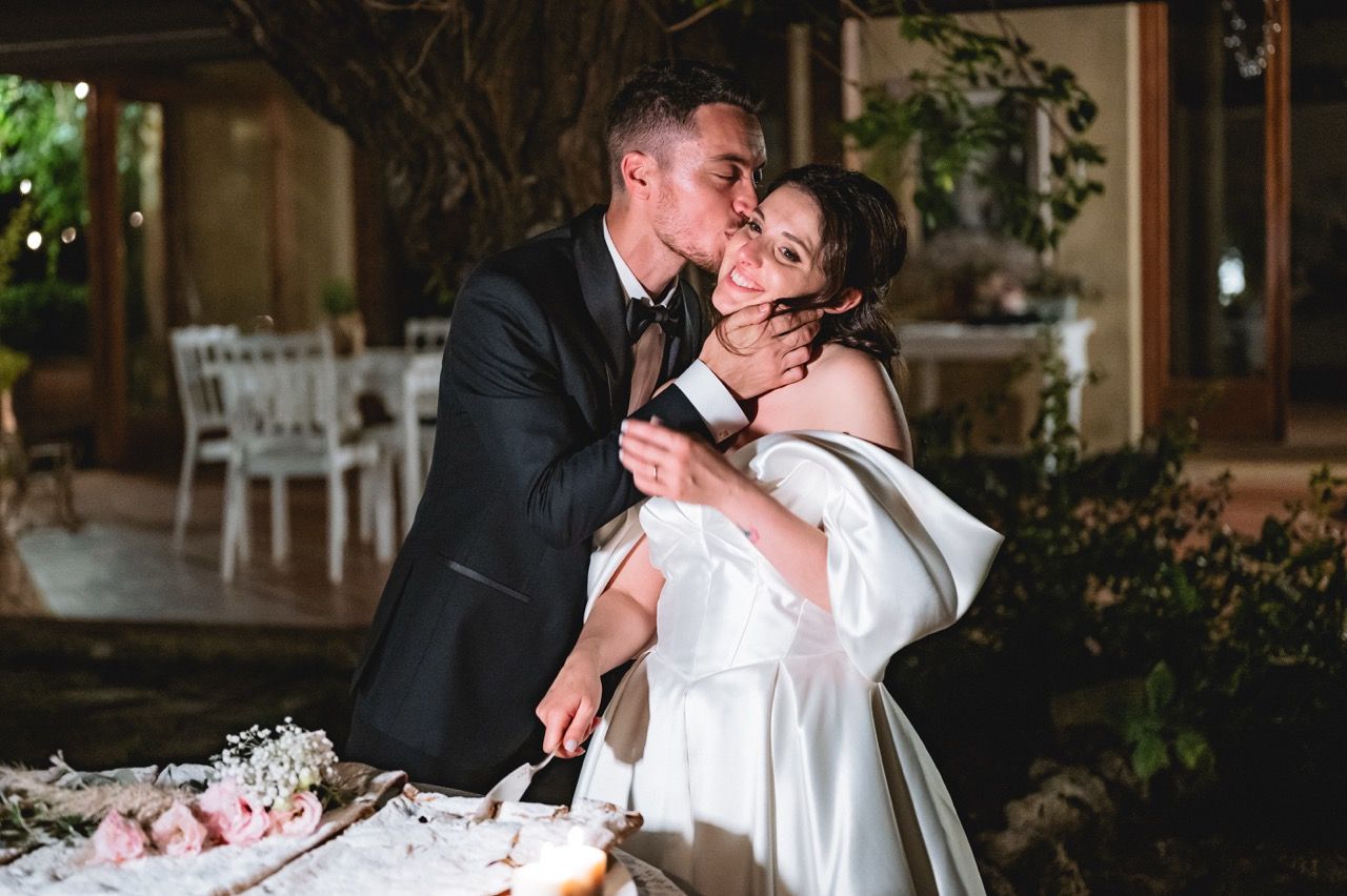 taglio torta matrimonio al paese dei campanelli di sera