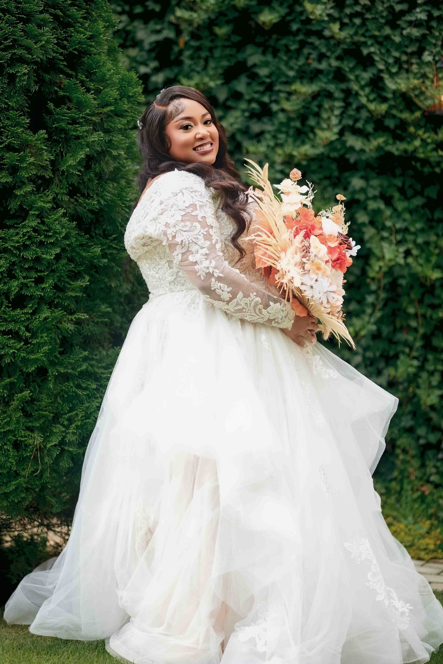 wedding pose at The Castle at Wildwood Gardens
