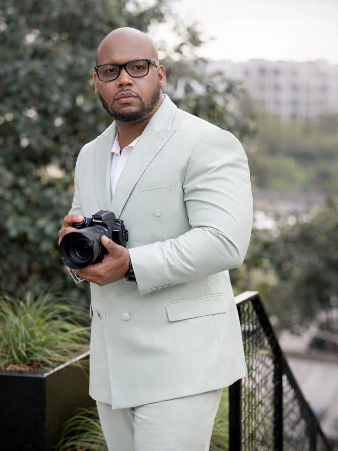 A professional black wedding photographer in atlanta georgia