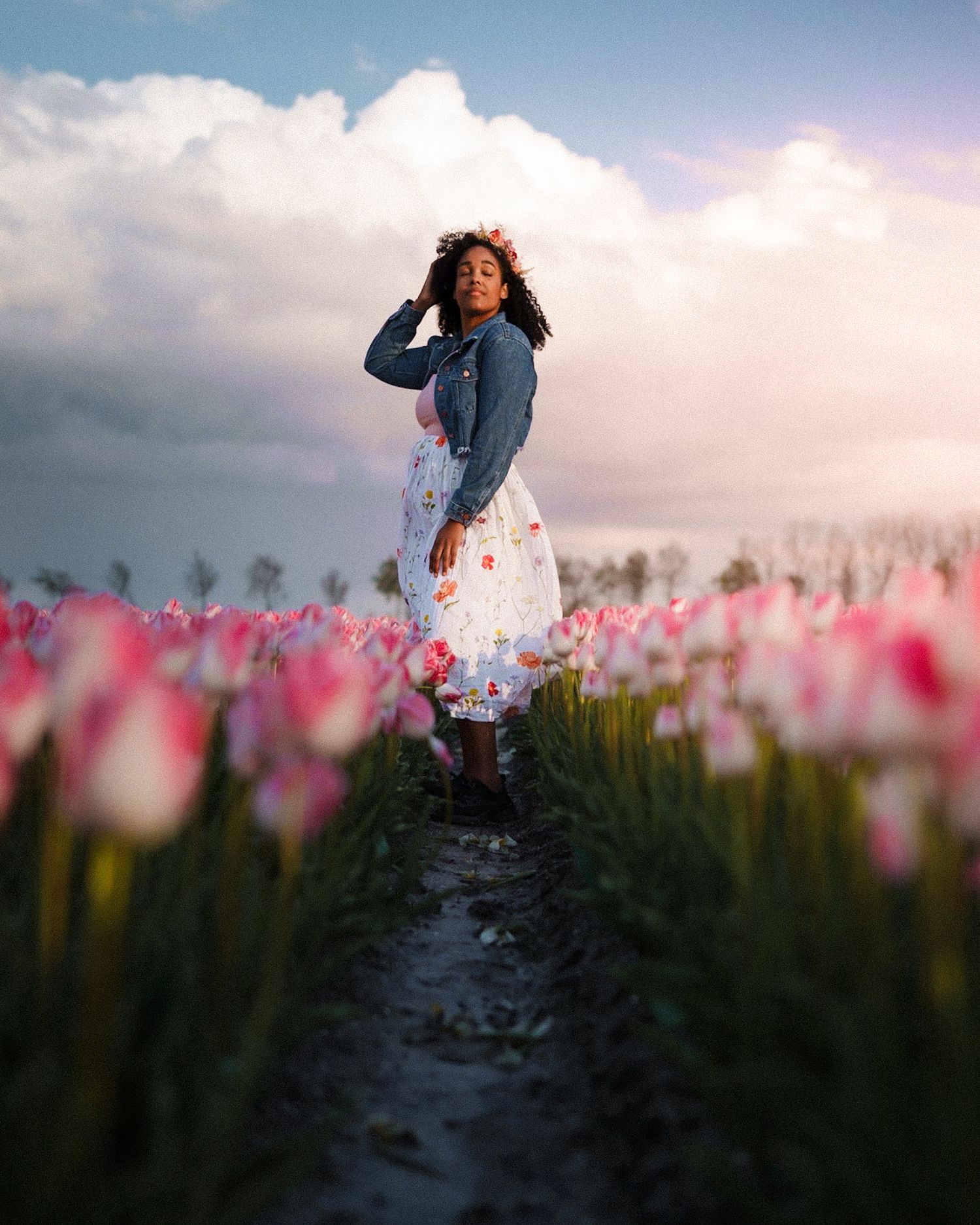 Engagement photoshoot among blooming tulips in the Netherlands.