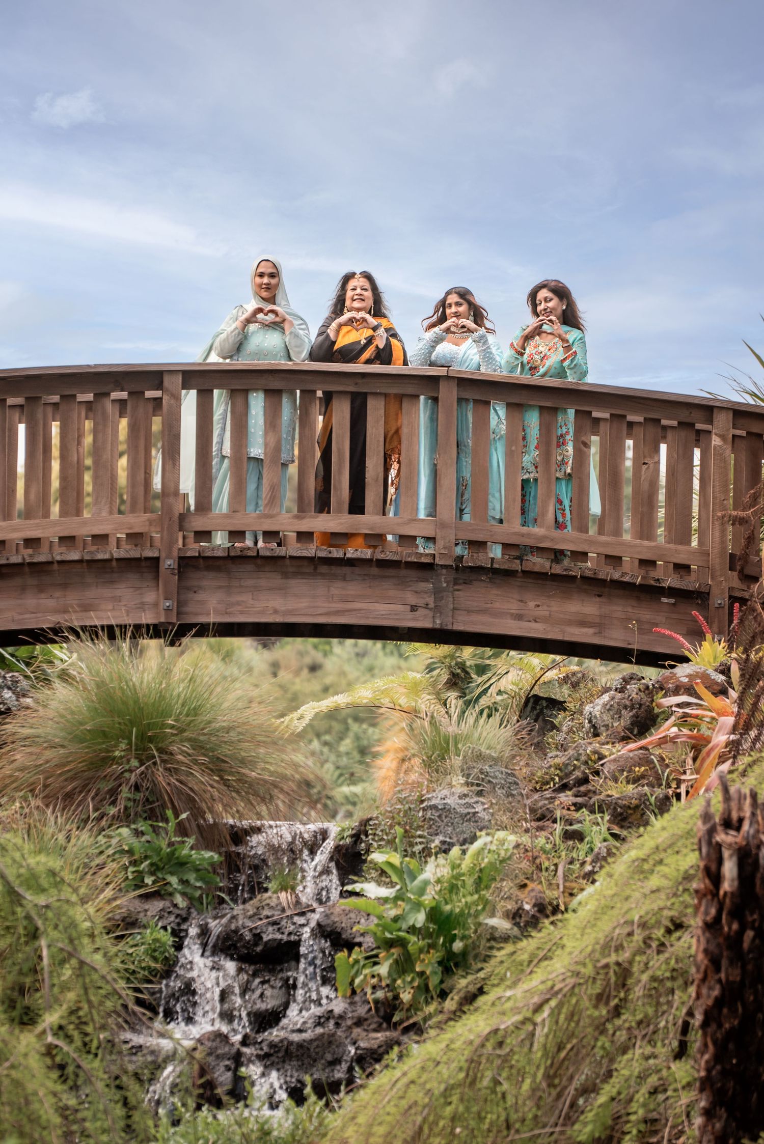 Best friends photoshoot, small group photoshoot