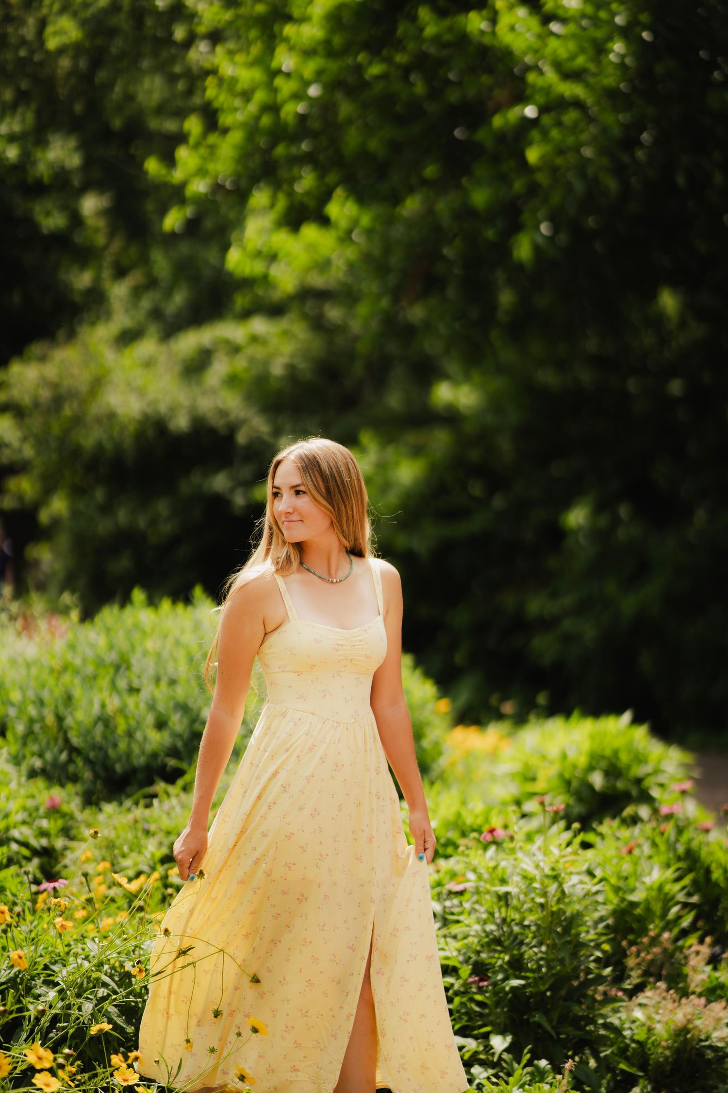 Garden Girls Senior Photographer Team