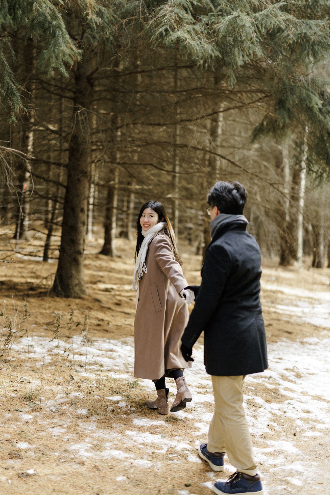 Engagement photography in Winter Toronto