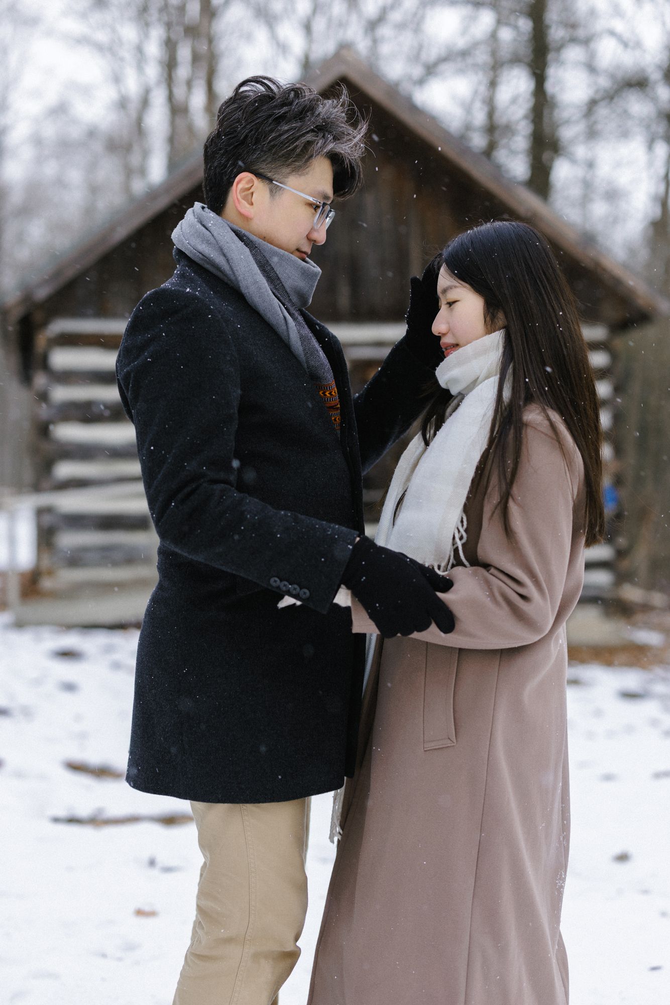 Engagement photography in Winter Toronto