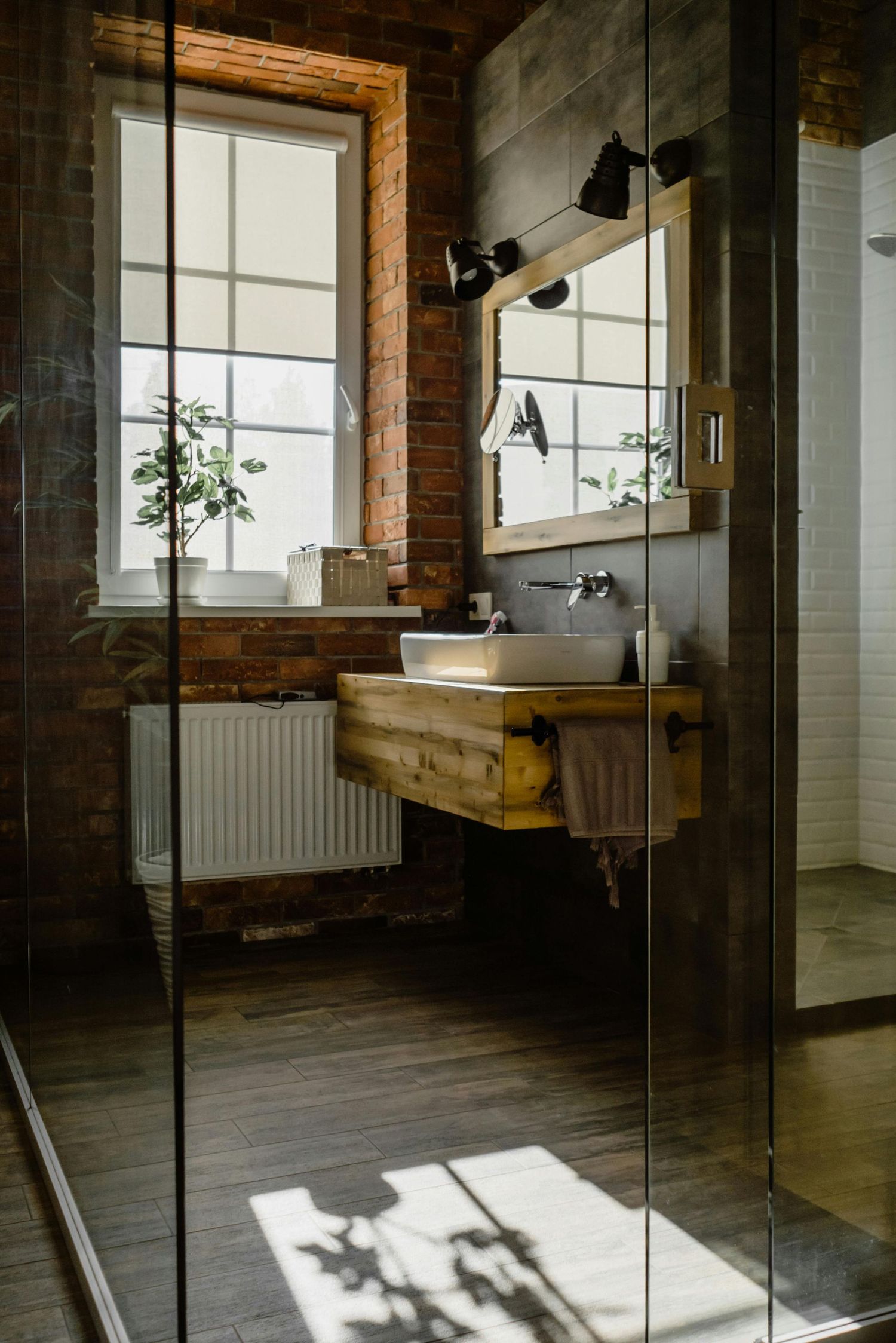Clean bathroom with regular or deep cleaning in Canberra.