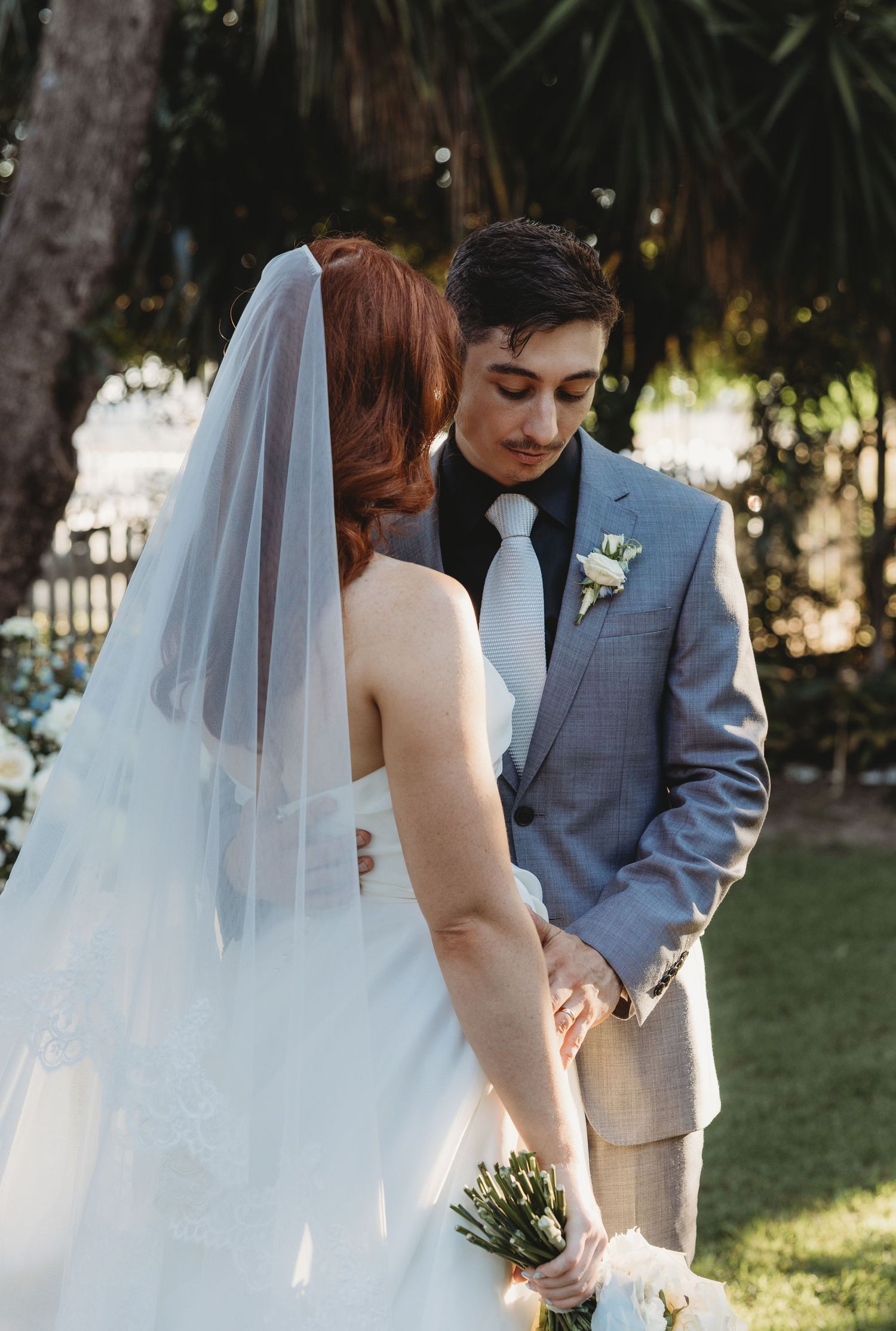 romantic wedding photos St Aubins Rockhampton
