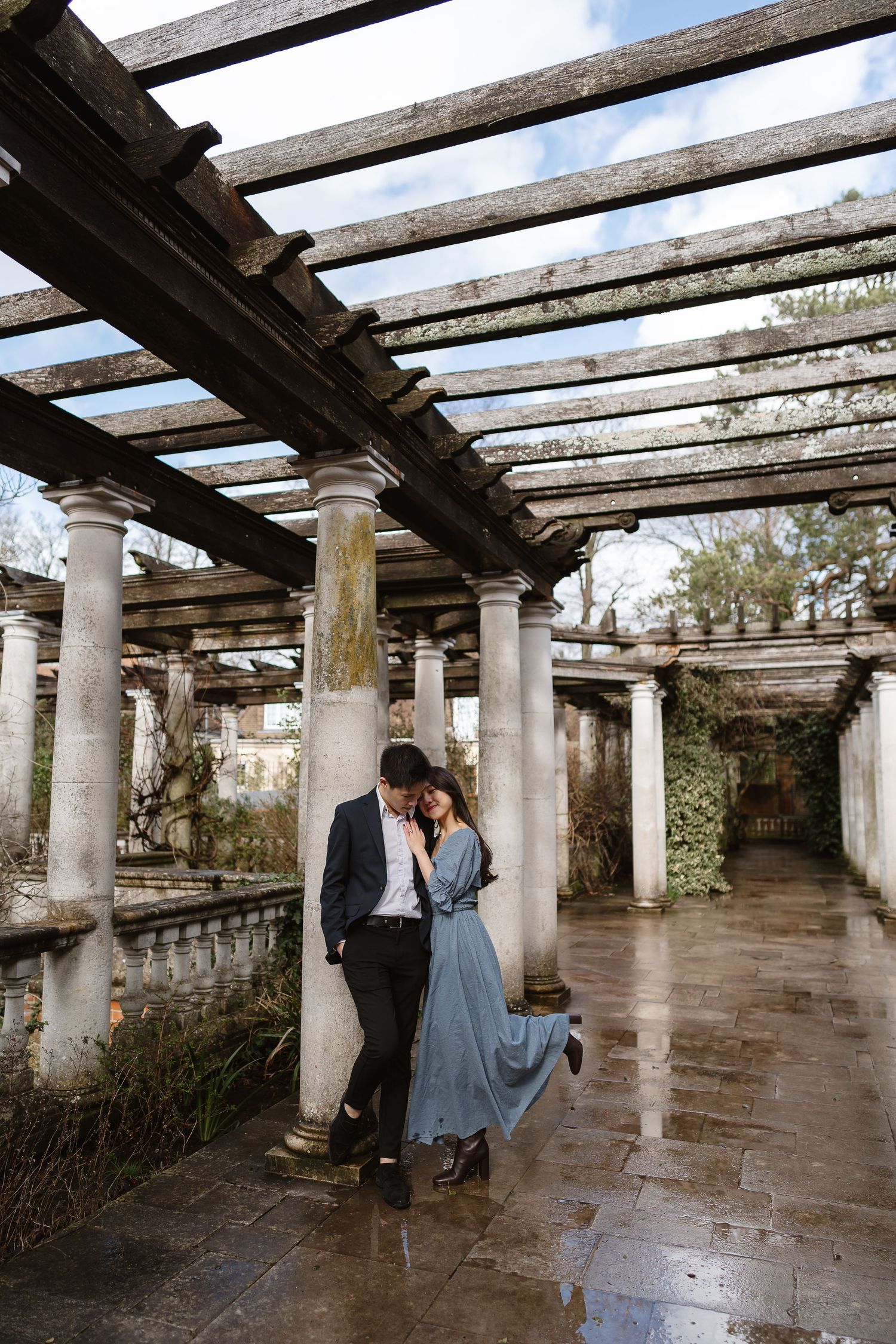 Quiet chilled moment as the sun shines through, engagement photoghapher London