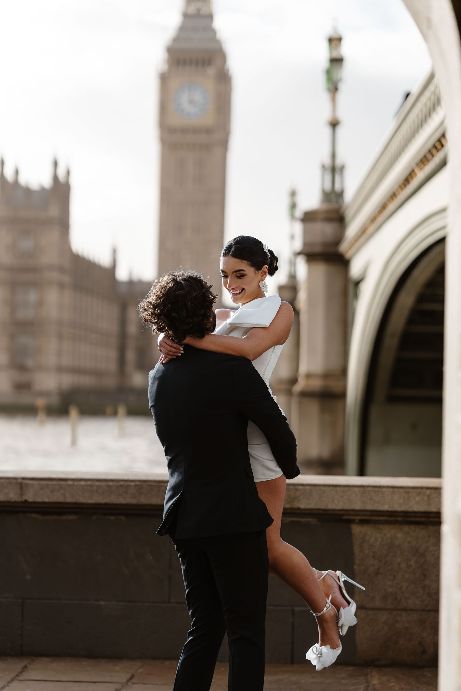 Wedding elopement London. Relaxed,Natural wedding photos Big Ben & Westminster River Thames. London Wedding photographer