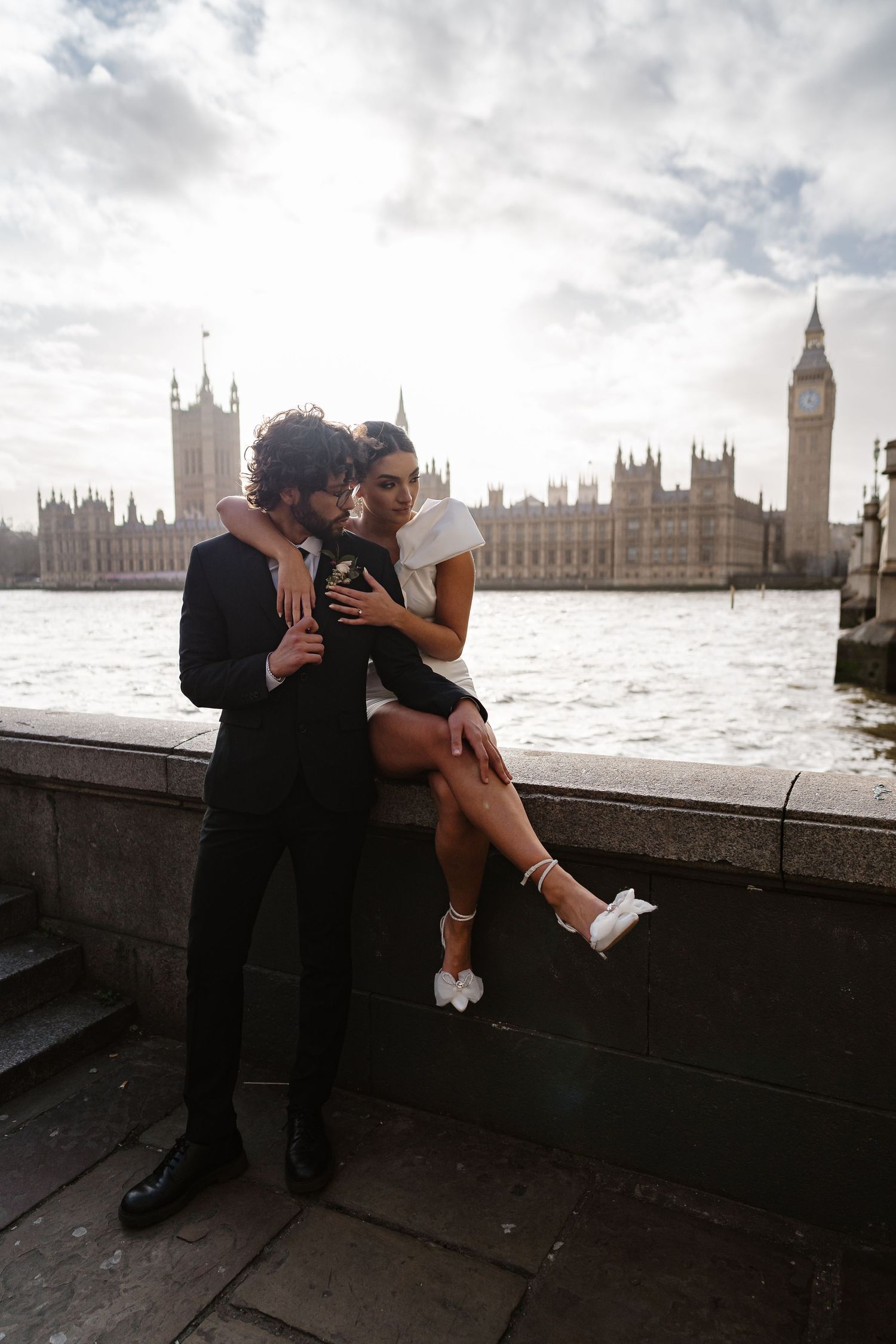 Wedding elopement London. Relaxed,Natural wedding photos Big Ben & Westminster River Thames. London Wedding photographer