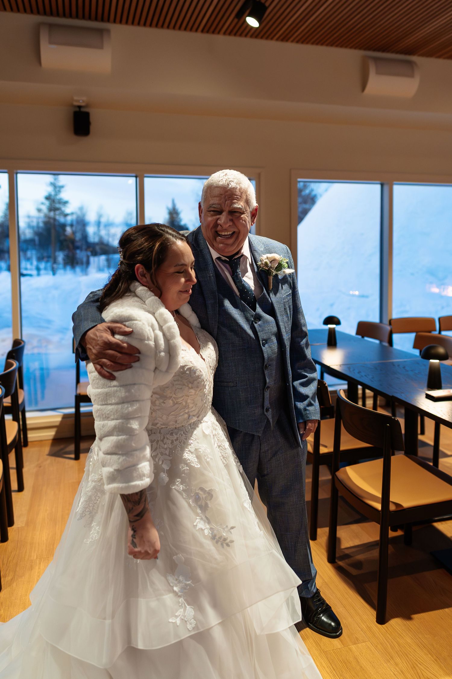 Luxury dining experience on your wedding day at Northern Lights Ranch Snow Chapel. Wedding reception. Lapland wedding photographer