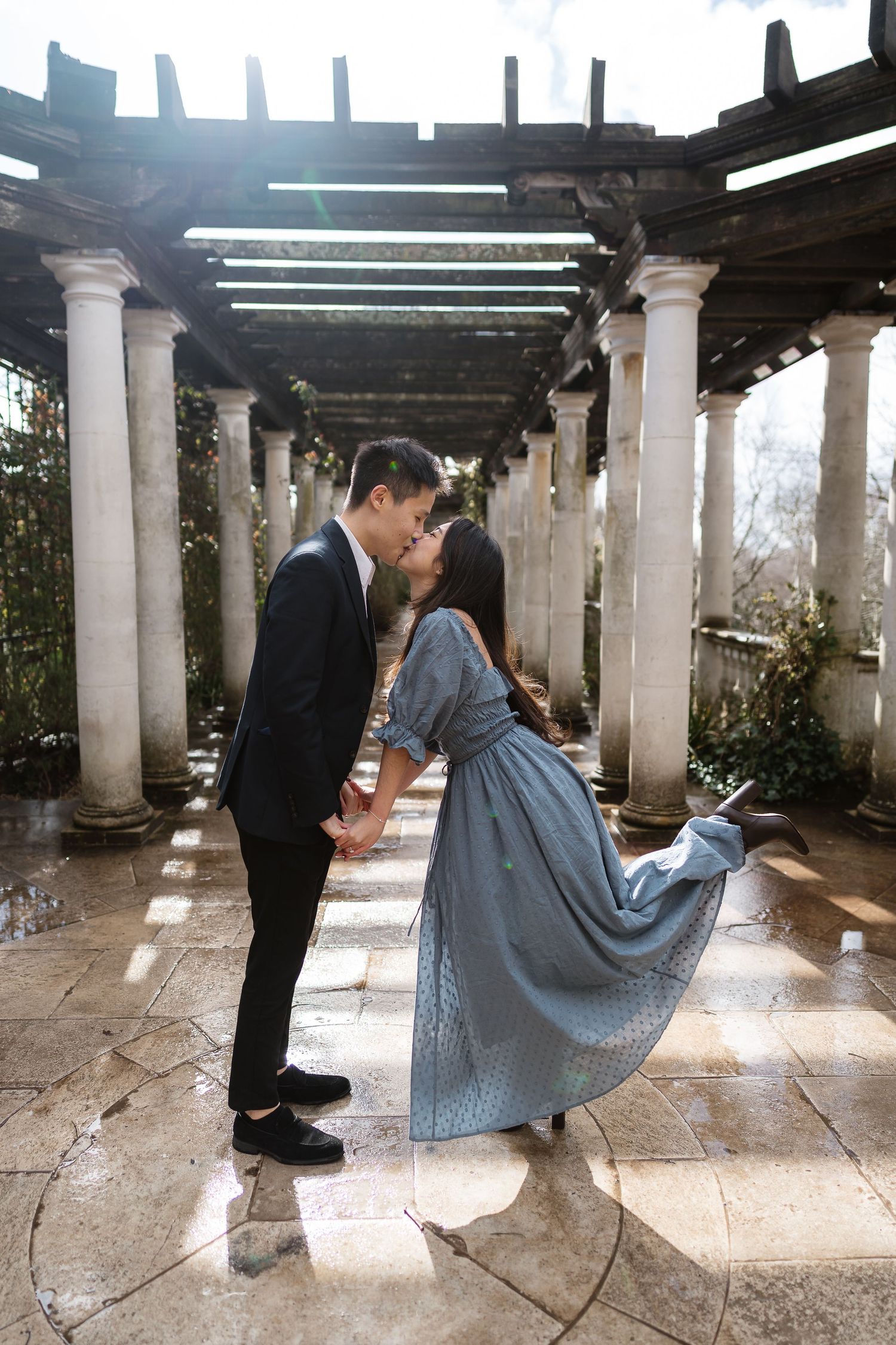 Chilled enjoying the sunshine on the pergola @Hampstead Heath, London engagement photographer