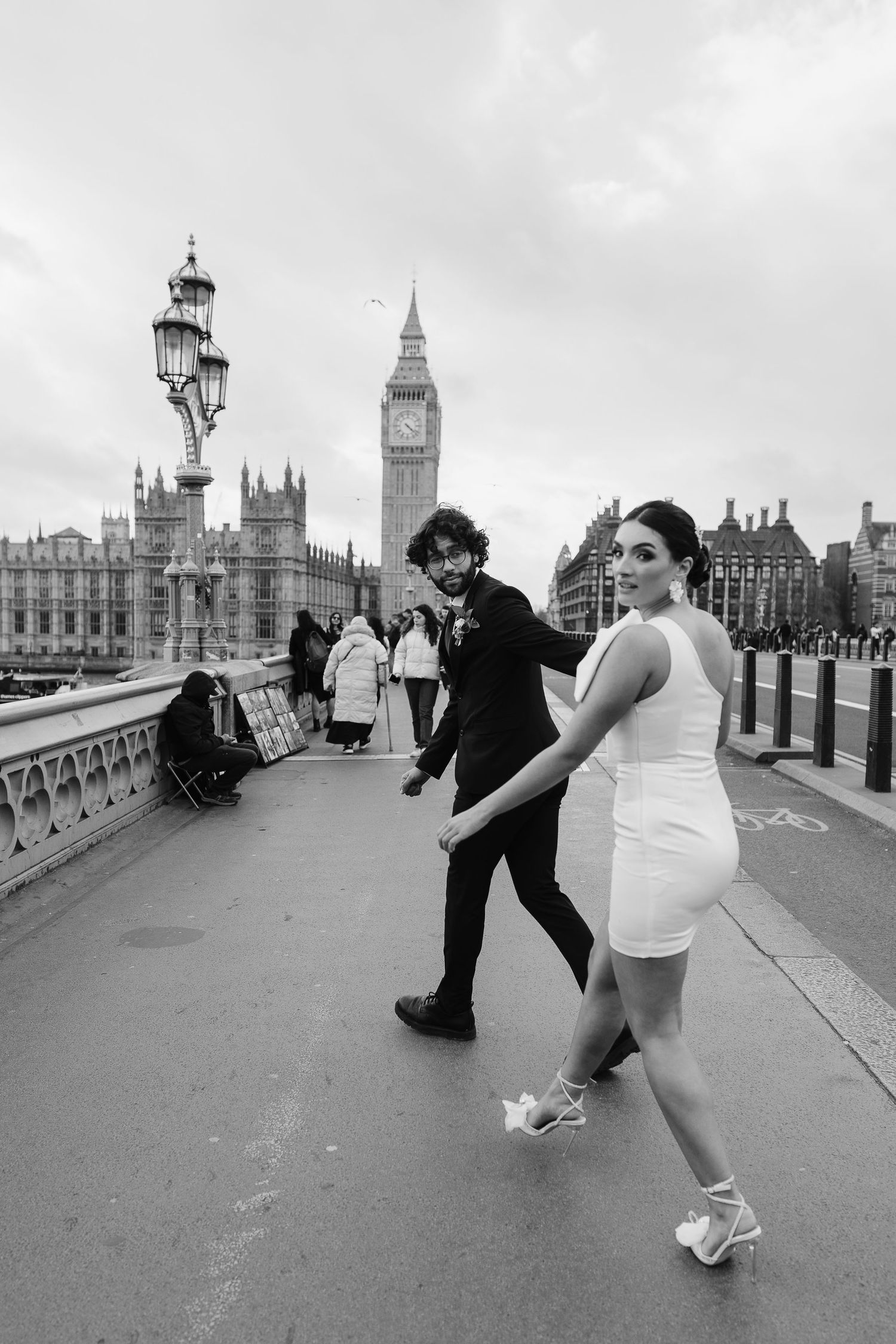 Wedding elopement London. Relaxed,Natural wedding photos Big Ben & Westminster River Thames. London Wedding photographer
