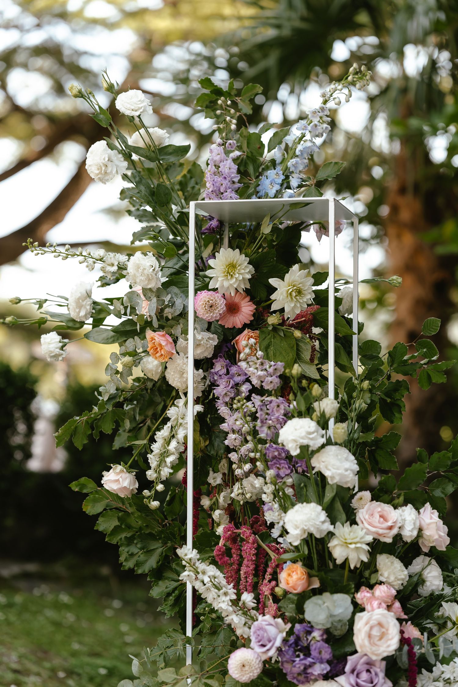 Wedding flowers Lake Como. Villa Giuilia Wedding Venue. Lake Como Wedding Photographer. Destination Wedding Photographer