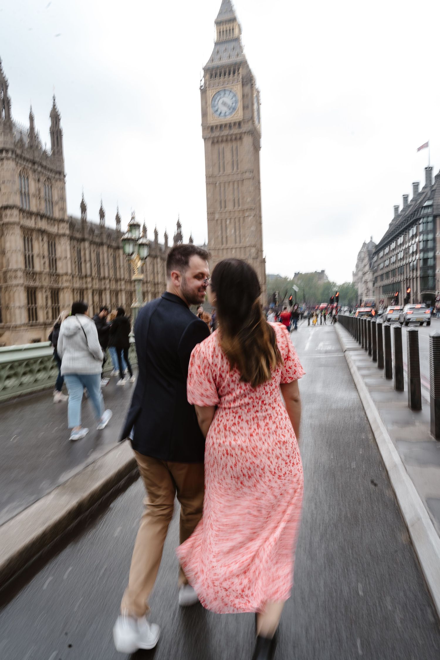 Alitha & James in Londons iconic big ben westminster in Spring for their exciting Engagement / Pre-Wedding photoshoot engagement ring
