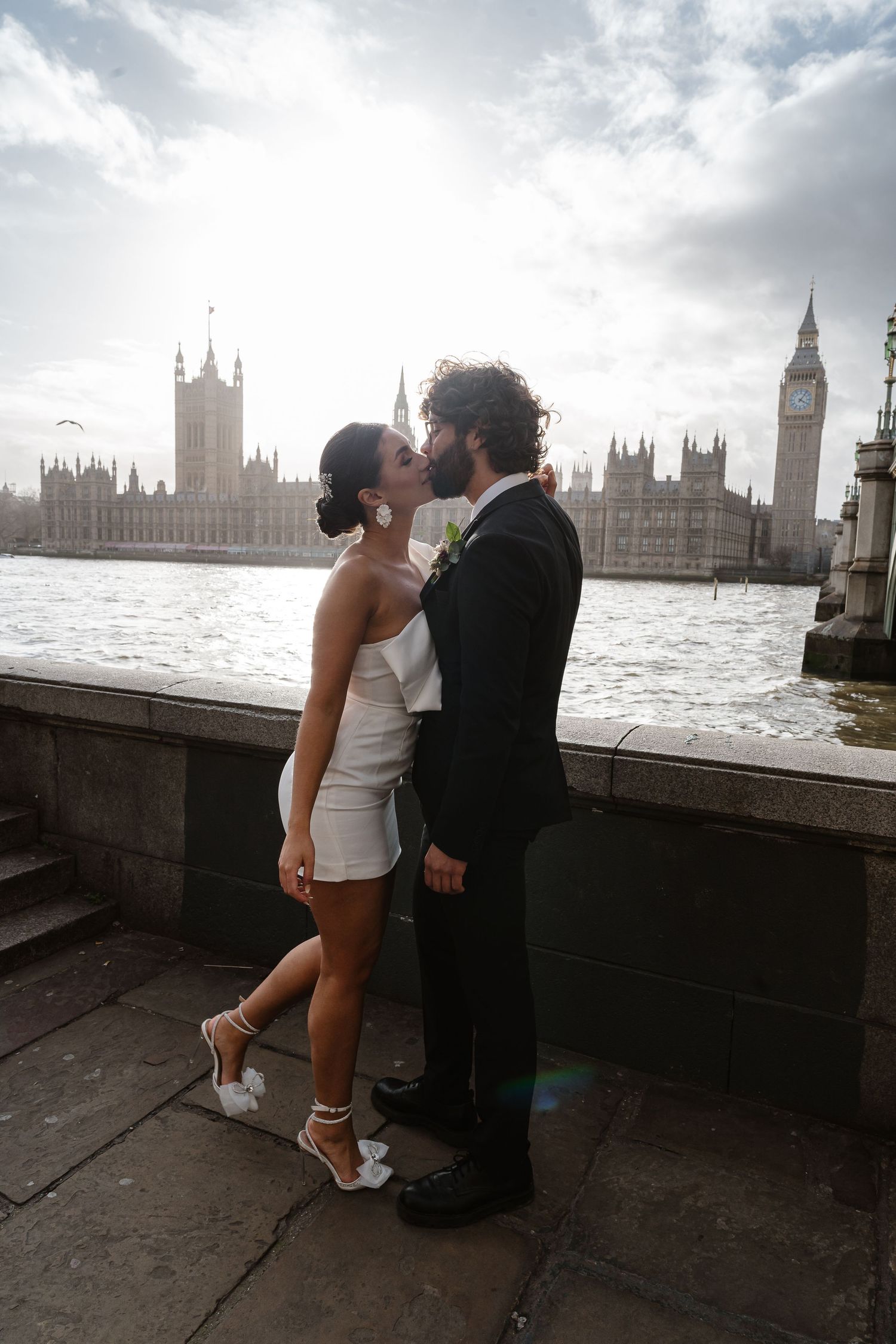 Wedding elopement London. Relaxed,Natural wedding photos Big Ben & Westminster River Thames. London Wedding photographer