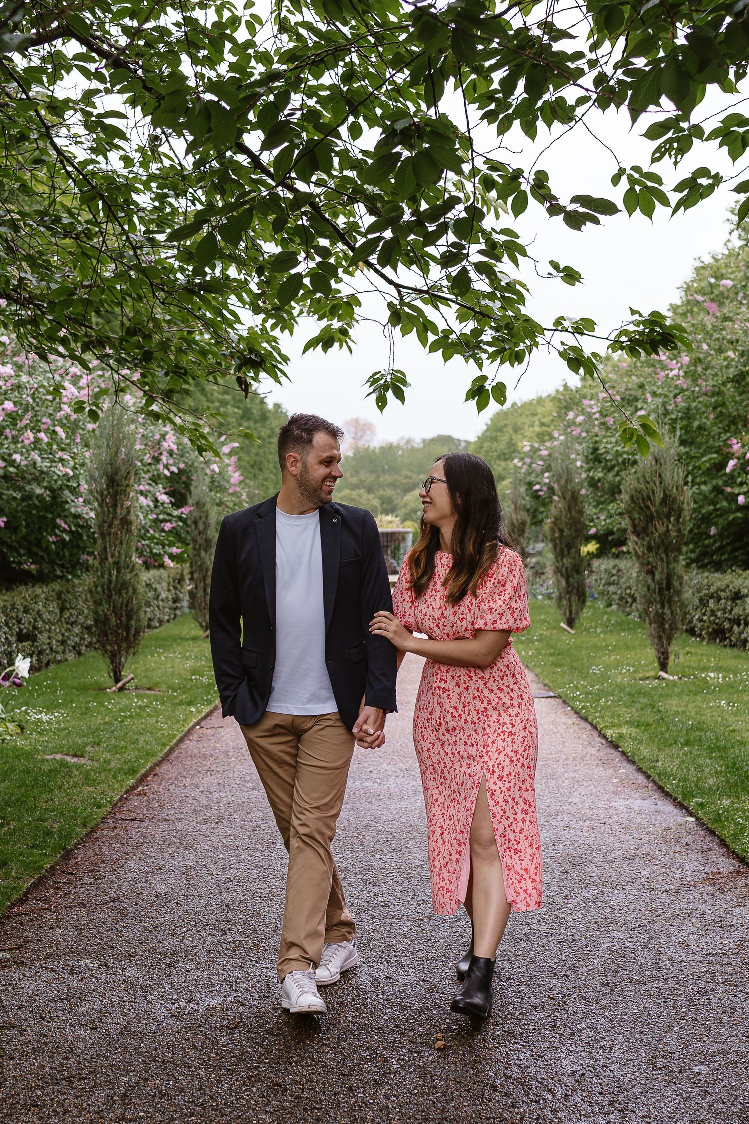 Alitha & James in Londons luxury regents park gardens in Spring for their exciting Engagement / Pre-Wedding photoshoot engagement ring