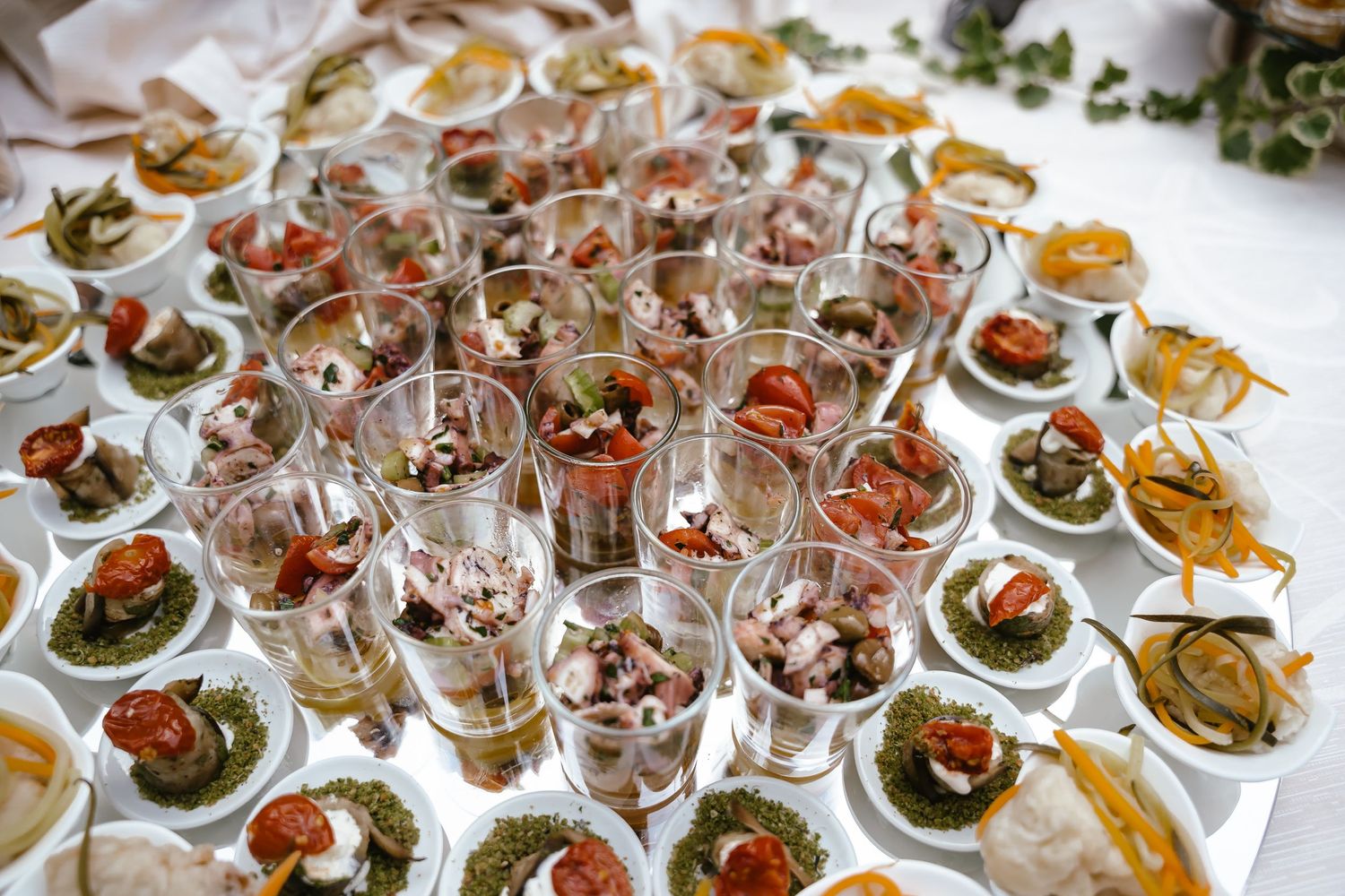 Wedding food on Lake Como. Villa Giuilia Wedding Venue. Lake Como Wedding Photographer. Destination Wedding Photographer