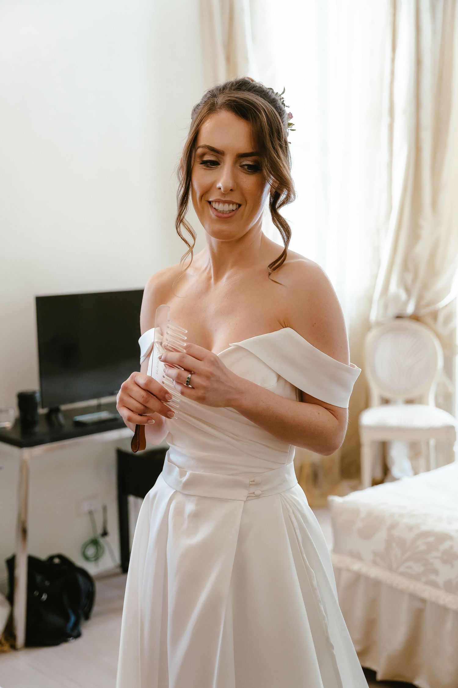 Bridal Prep. on Lake Como. Villa Guilia Wedding Venue. Lake Como Wedding Photographer. Destination Wedding Photographer