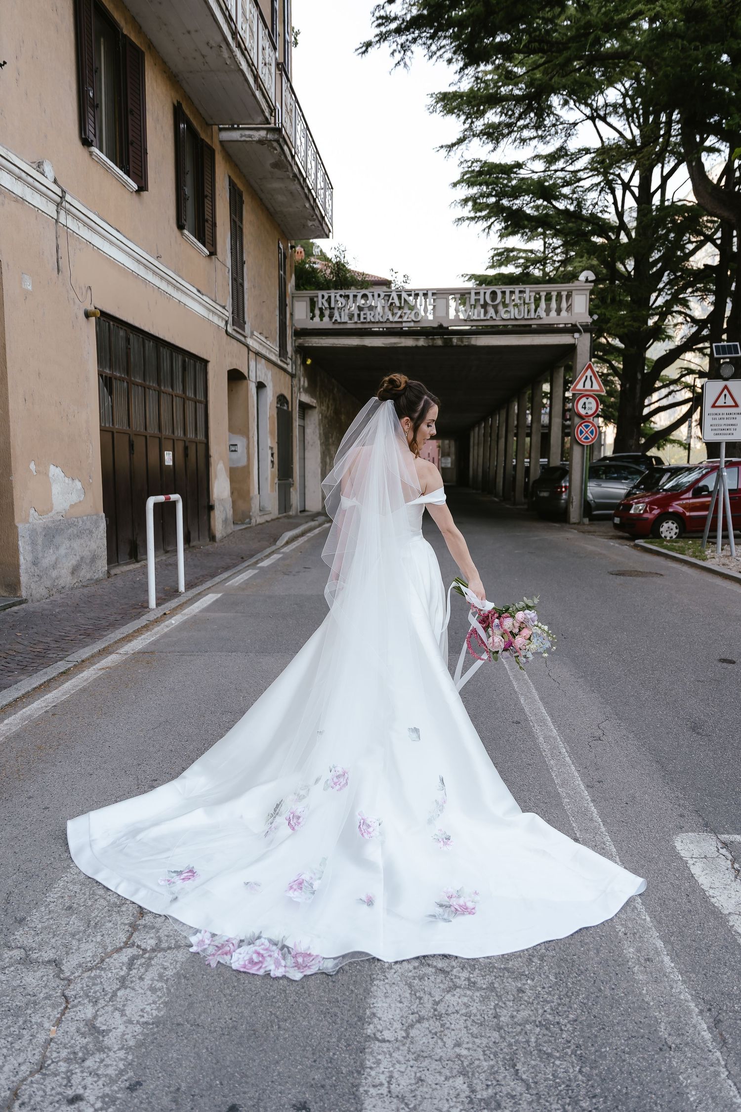 Wedding boat Lake Como. Villa Giuilia Wedding Venue. Lake Como Wedding Photographer. Destination Wedding Photographer