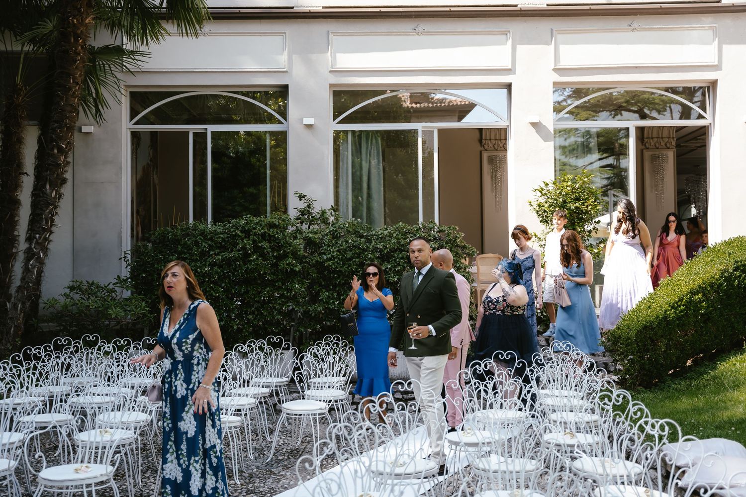 Wedding flowers Lake Como. Villa Giuilia Wedding Venue. Lake Como Wedding Photographer. Destination Wedding Photographer