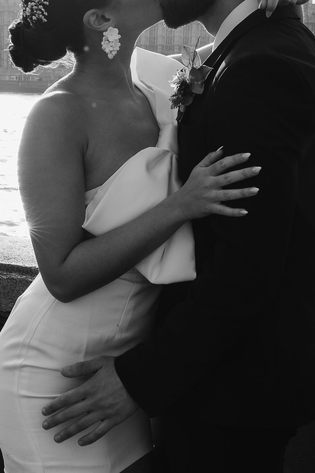 Wedding elopement London. Relaxed,Natural wedding photos Big Ben & Westminster River Thames. London Wedding photographer