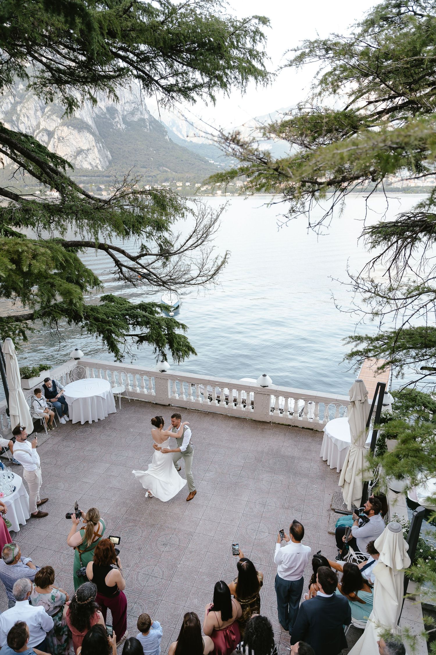 Wedding Lake Como. Villa Giuilia Wedding Venue. Lake Como Wedding Photographer. Destination Wedding Photographer