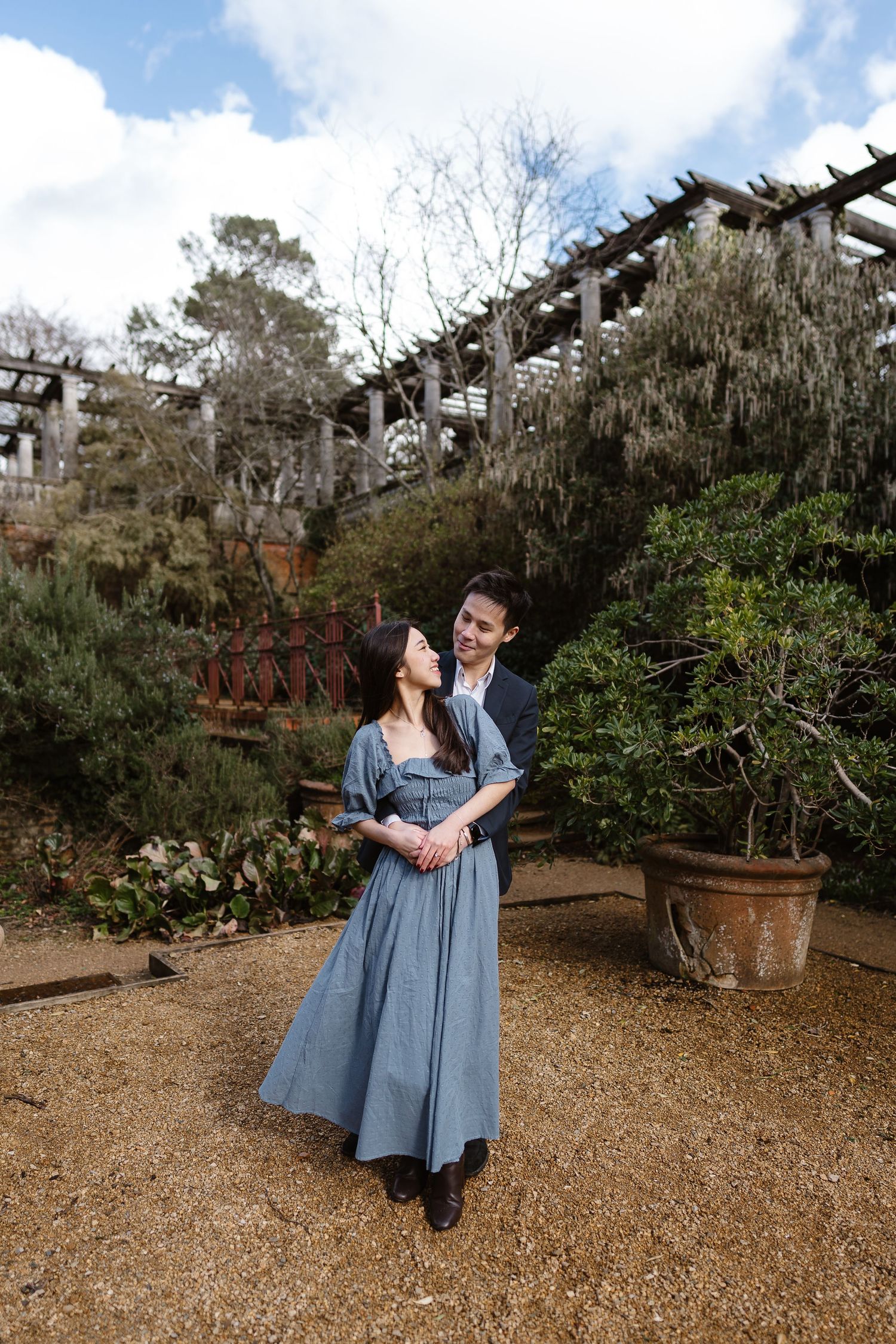 Romantic gaze @Hampstead Heath pergola, London photographer