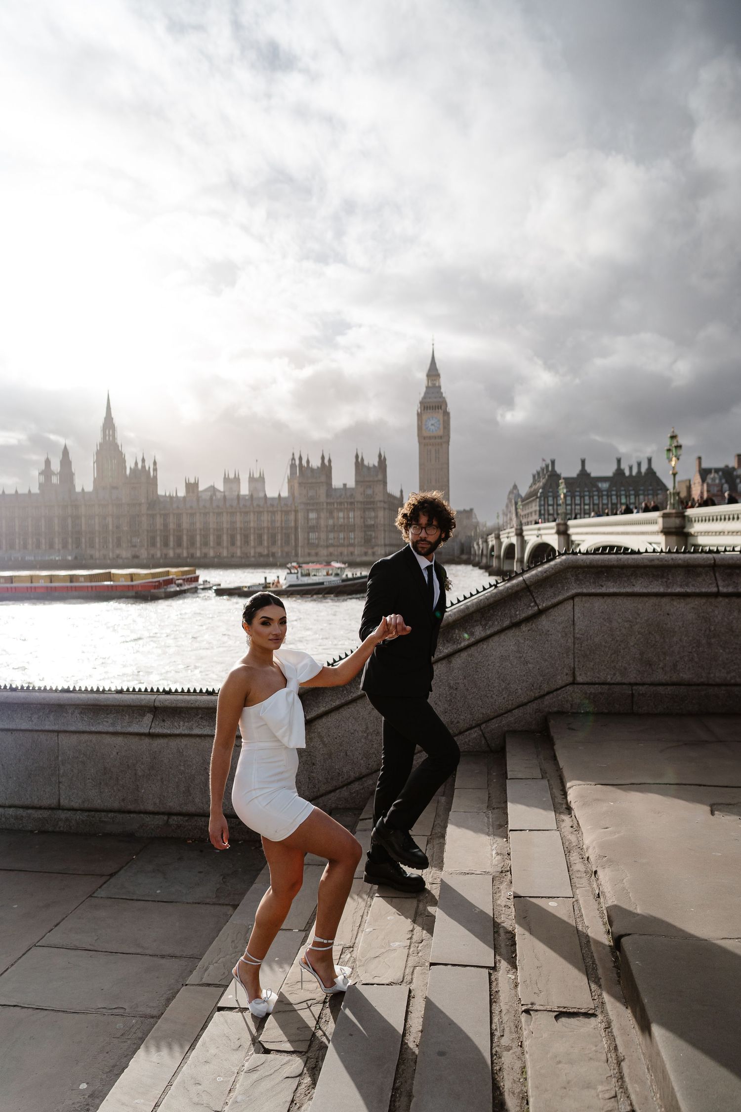 Wedding elopement London. Relaxed,Natural wedding photos Big Ben & Westminster River Thames. London Wedding photographer