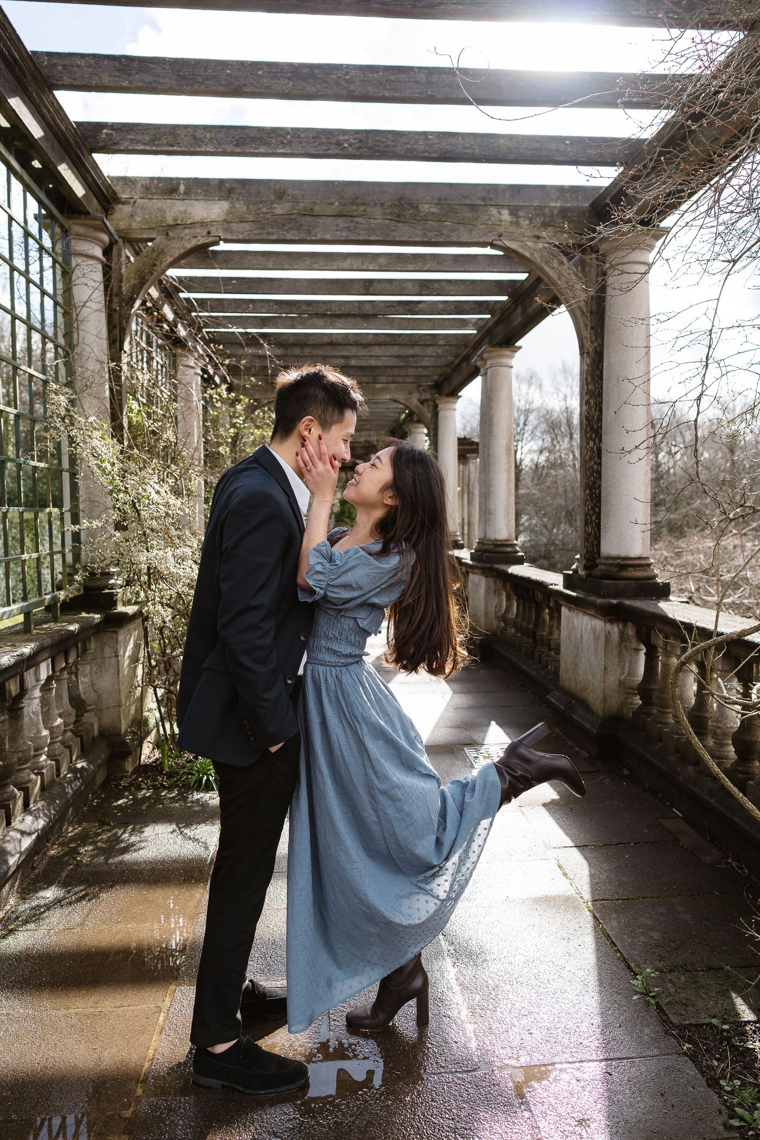 Fun and flirty as the sun shines through, engagement photoghapher London