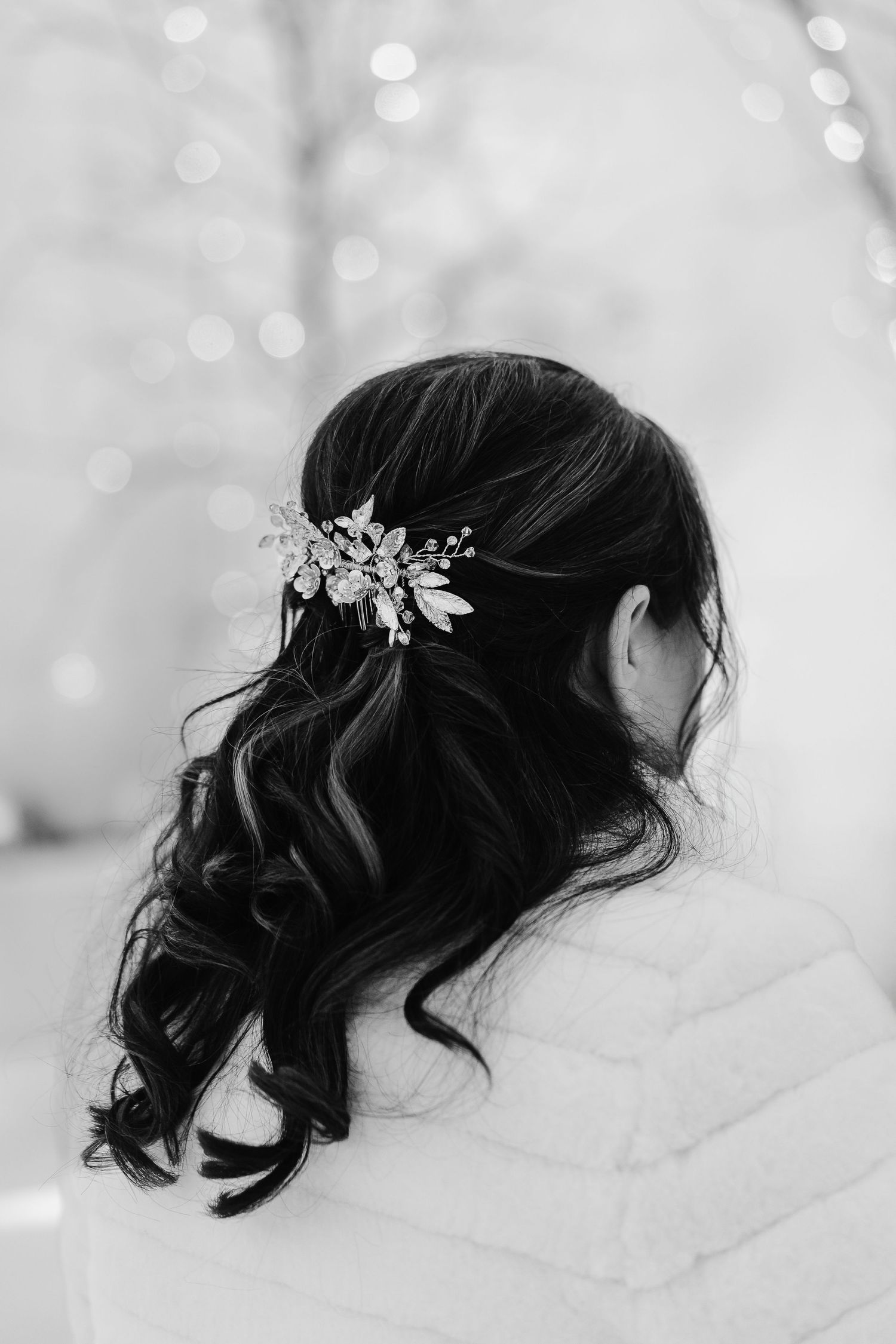 Wedding hair style for wedding ceremony - Snow Chapel, Northern Lights Village, Levi. Lapland Wedding Photographer. Love in Lapland