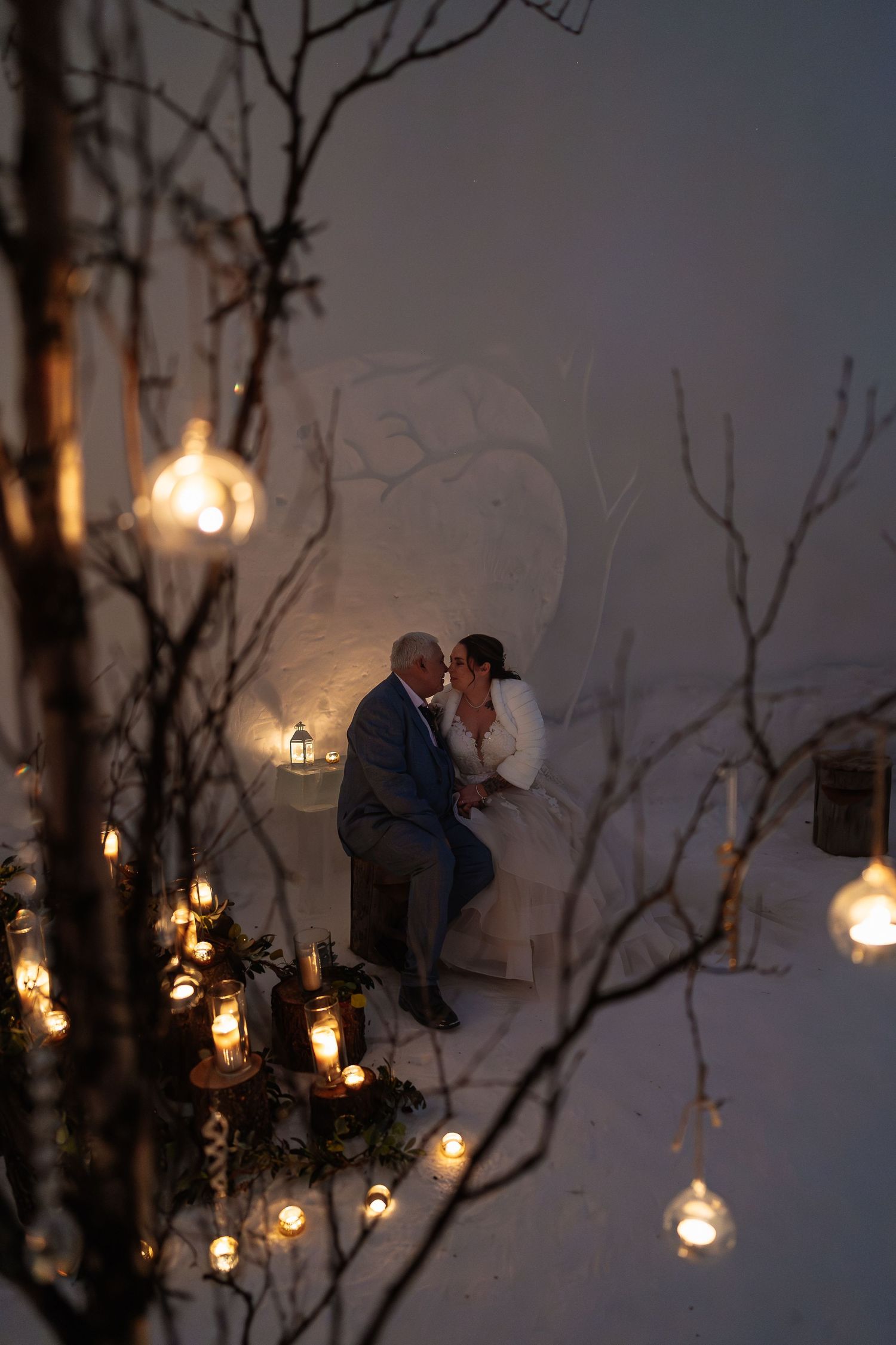 Snow Chapel wedding photos in Lapland, Levi. Luxury Lapland wedding photographer. Snow wedding. Candlelit Wedding. Igloo wedding