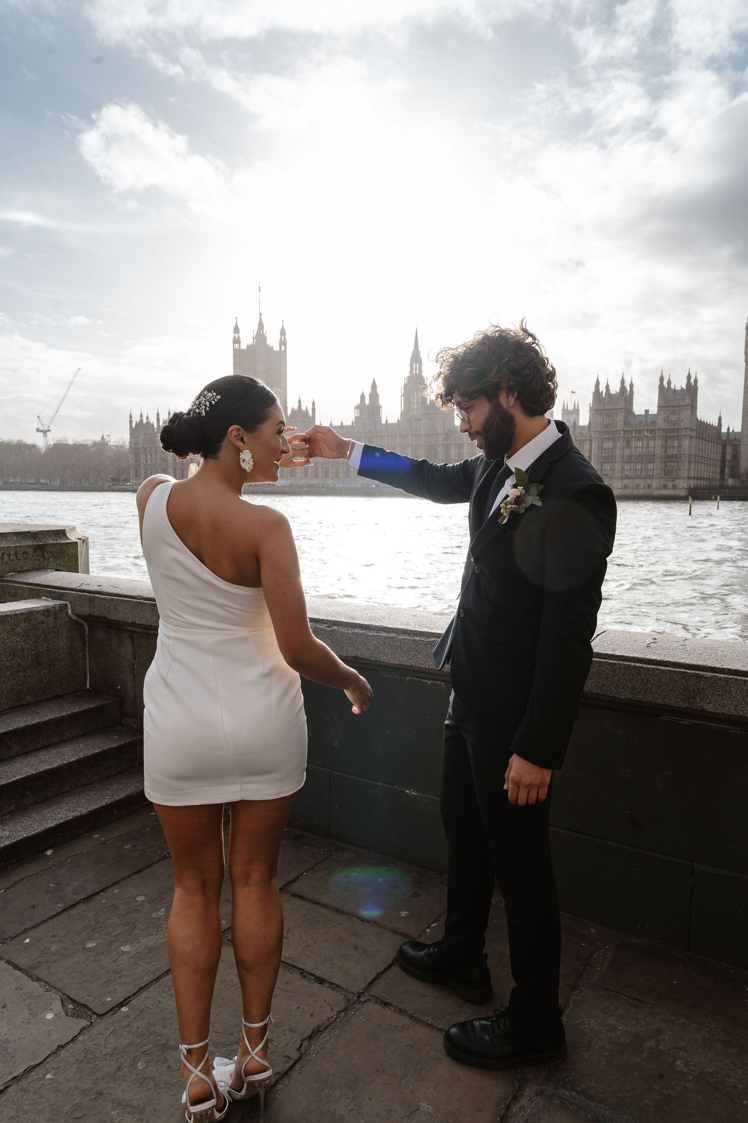 Wedding elopement London. Relaxed,Natural wedding photos Big Ben & Westminster River Thames. London Wedding photographer