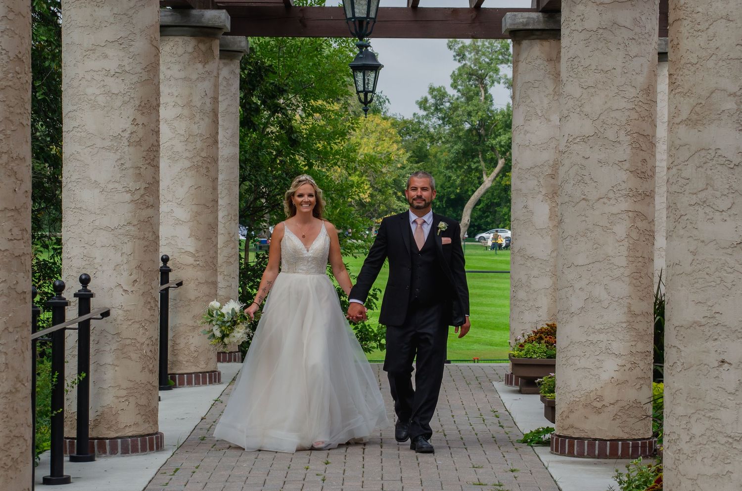 Winnipeg wedding, small winnipeg wedding, winnipeg wedding photographer, Winnipeg Elopements, Winnipeg Wedding Photography