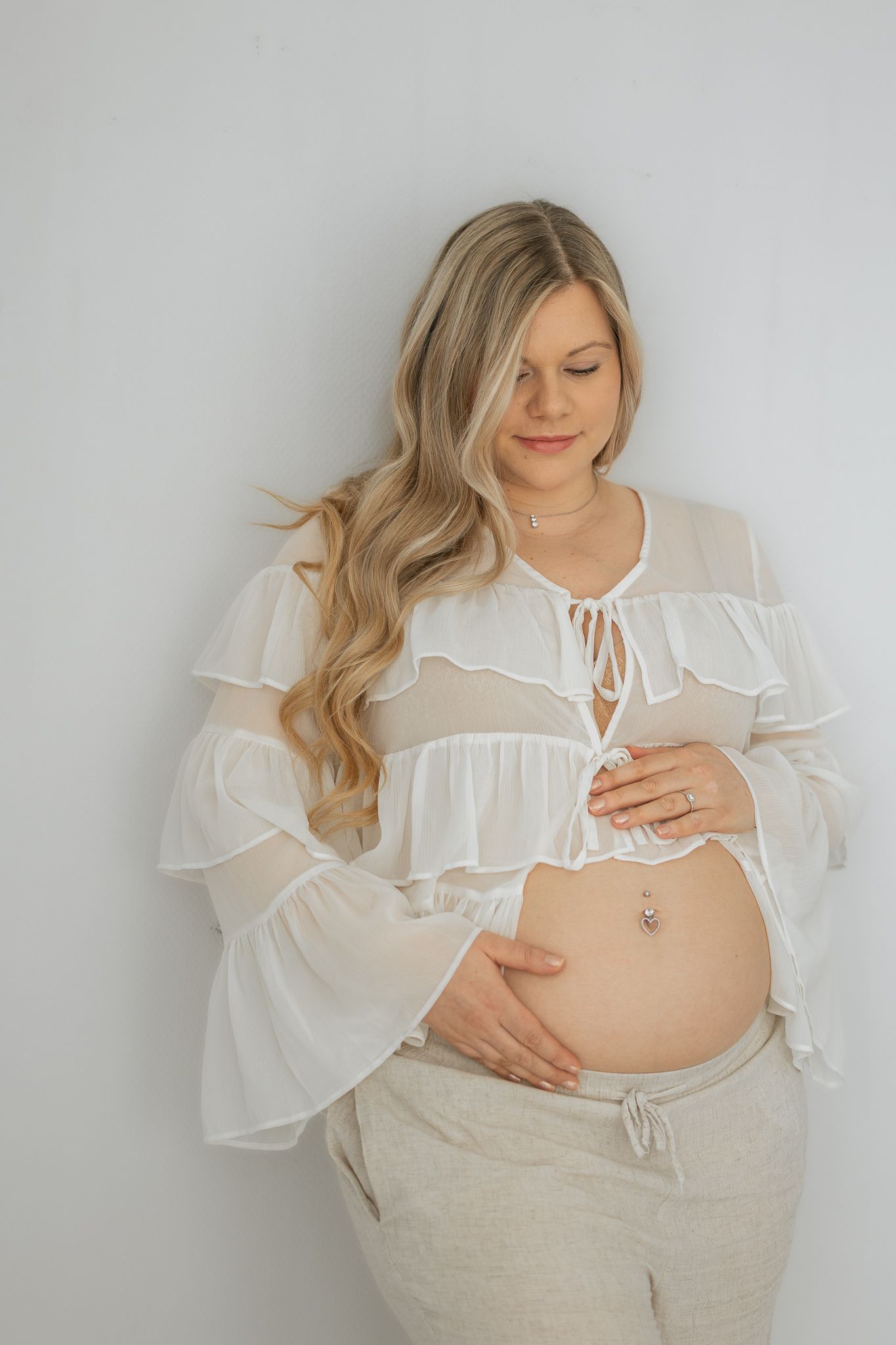 Katja Ravi Visuals odotuskuvaus Lahti Newbornkuvaus Lahti Lapsikuvaus Lahti Perhekuvaus Lahti Ylioppilaskuvaus Lahti Rippikuvaus Lahti