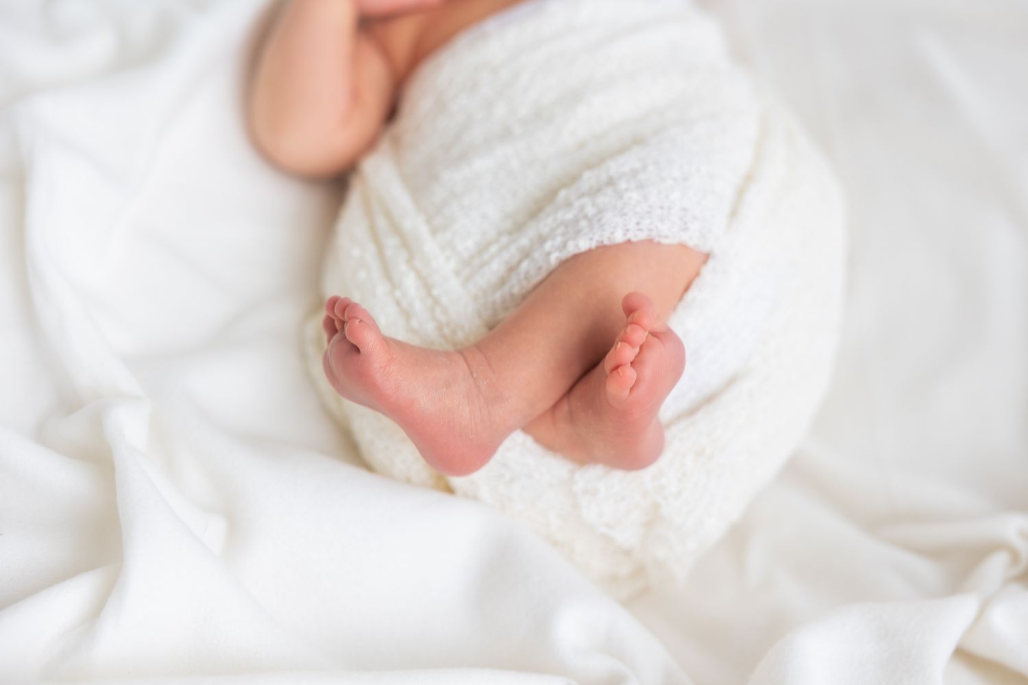 Katja Ravi Visuals odotuskuvaus Lahti Newbornkuvaus Lahti Lapsikuvaus Lahti Perhekuvaus Lahti Ylioppilaskuvaus Lahti Rippikuvaus Lahti