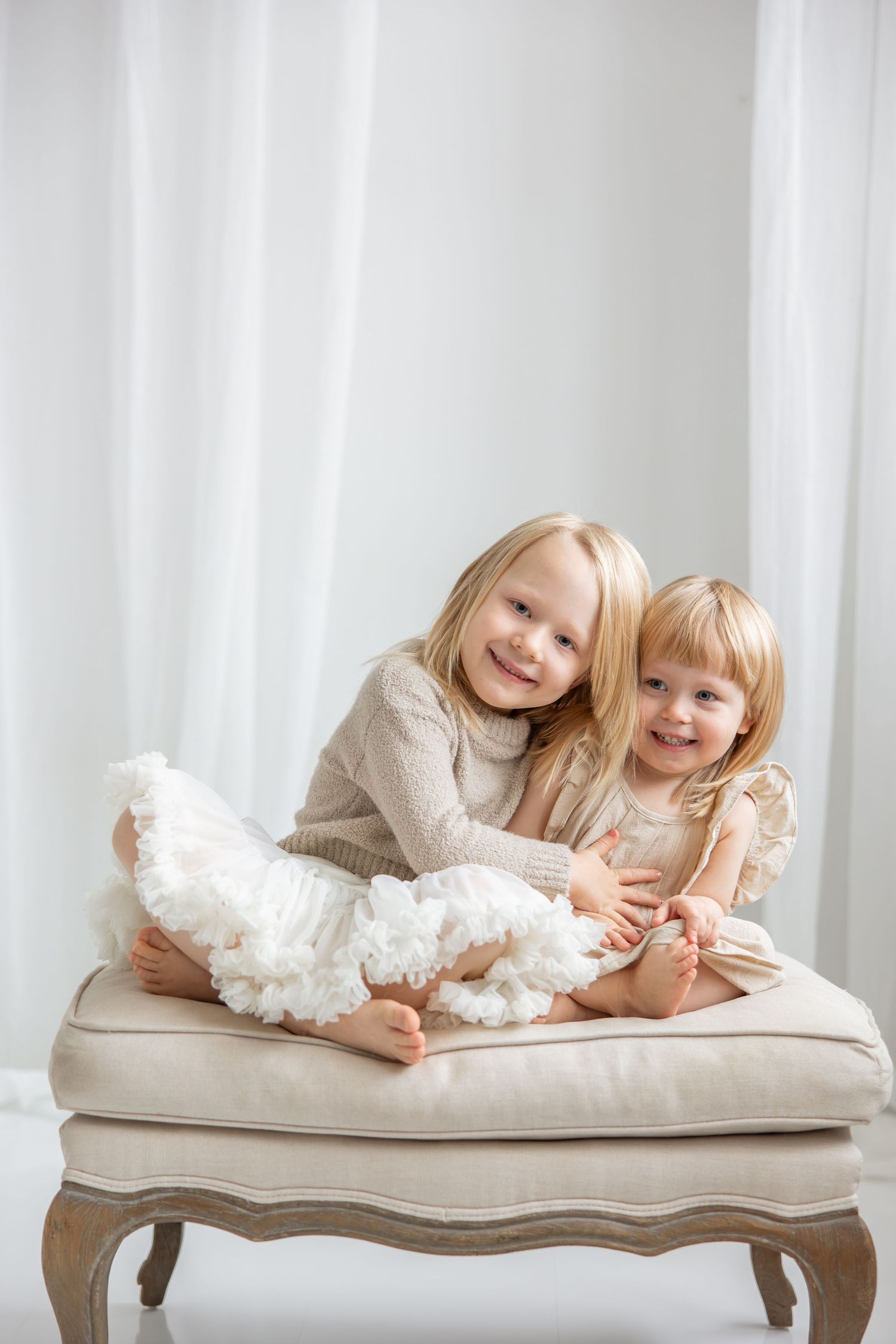 Katja Ravi Visuals odotuskuvaus Lahti Newbornkuvaus Lahti Lapsikuvaus Lahti Perhekuvaus Lahti Ylioppilaskuvaus Lahti Rippikuvaus Lahti