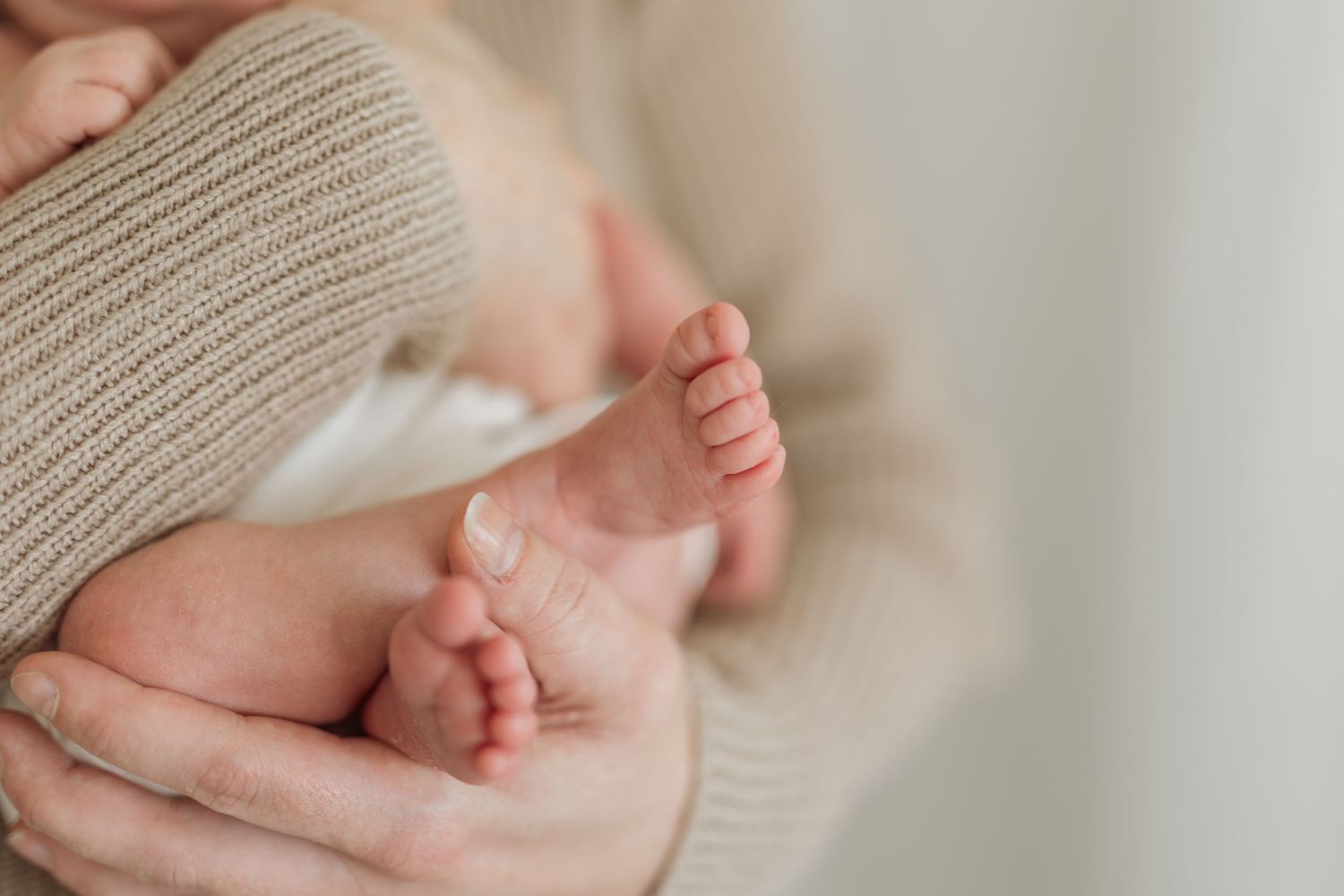 Katja Ravi Visuals odotuskuvaus Lahti Newbornkuvaus Lahti Lapsikuvaus Lahti Perhekuvaus Lahti Ylioppilaskuvaus Lahti Rippikuvaus Lahti