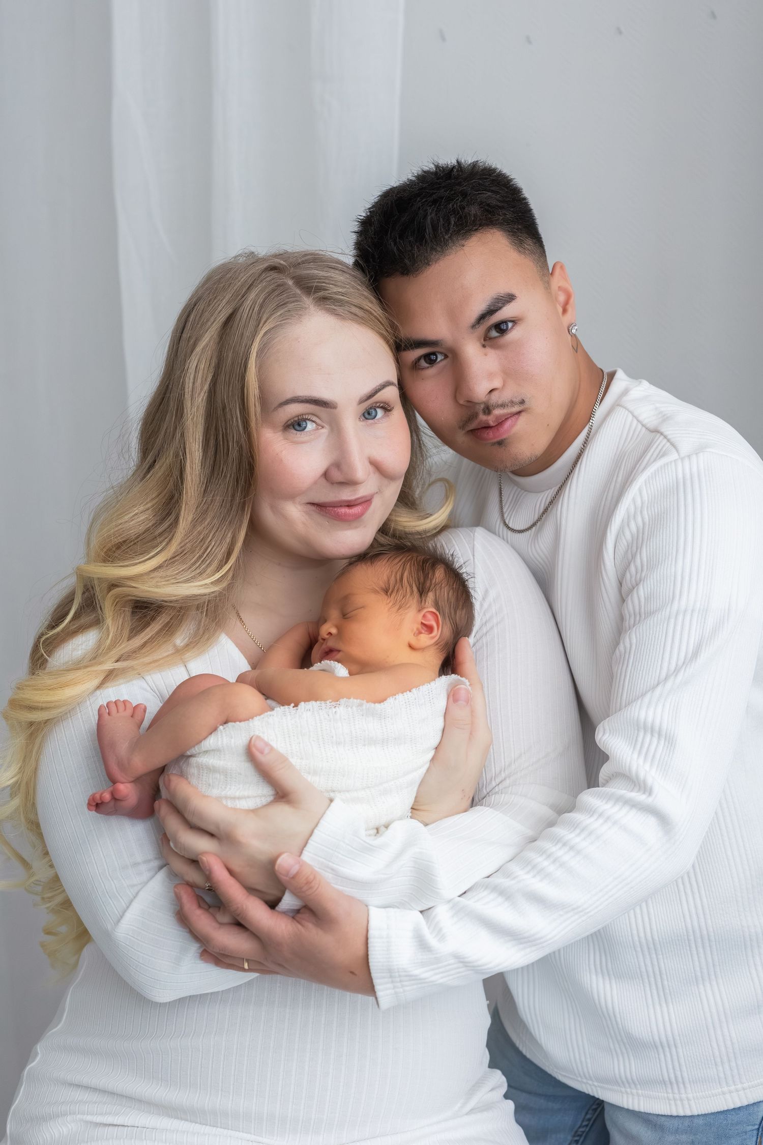 Katja Ravi Visuals odotuskuvaus Lahti Newbornkuvaus Lahti Lapsikuvaus Lahti Perhekuvaus Lahti Ylioppilaskuvaus Lahti Rippikuvaus Lahti