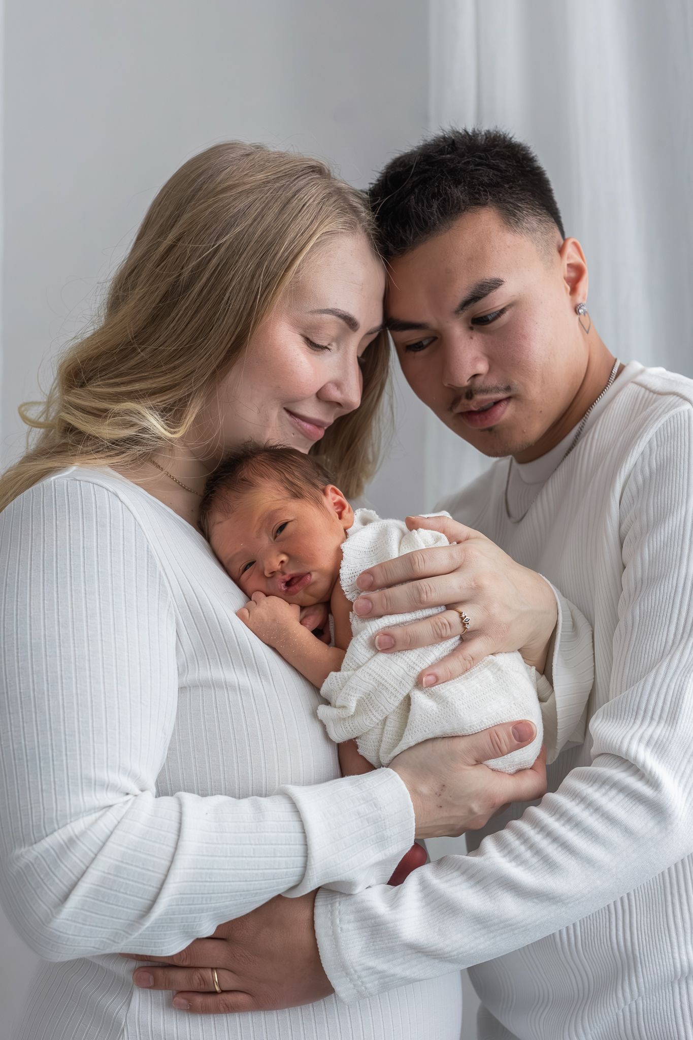 Katja Ravi Visuals odotuskuvaus Lahti Newbornkuvaus Lahti Lapsikuvaus Lahti Perhekuvaus Lahti Ylioppilaskuvaus Lahti Rippikuvaus Lahti