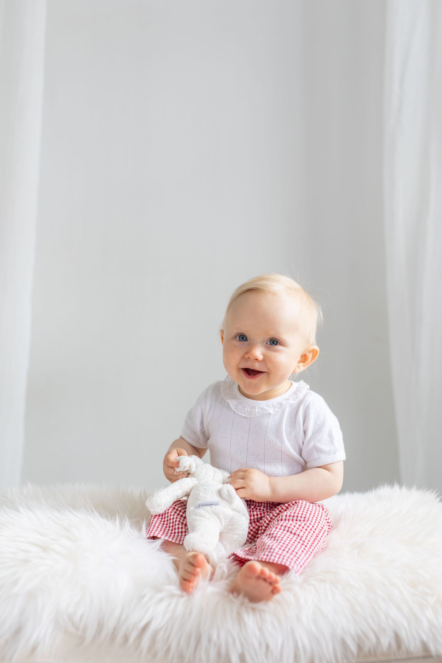 Katja Ravi Visuals odotuskuvaus Lahti Newbornkuvaus Lahti Lapsikuvaus Lahti Perhekuvaus Lahti Ylioppilaskuvaus Lahti Rippikuvaus Lahti