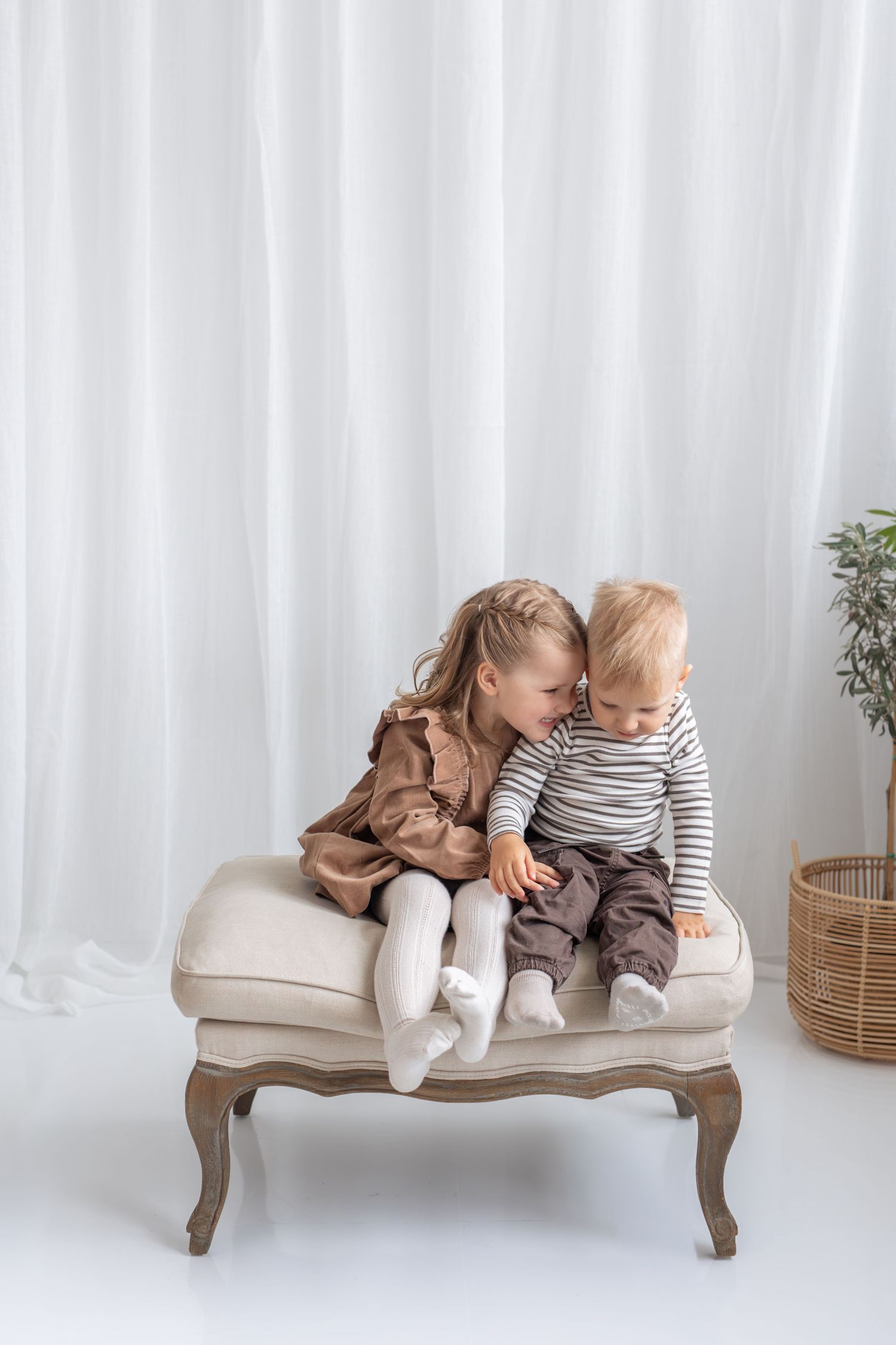 Katja Ravi Visuals odotuskuvaus Lahti Newbornkuvaus Lahti Lapsikuvaus Lahti Perhekuvaus Lahti Ylioppilaskuvaus Lahti Rippikuvaus Lahti