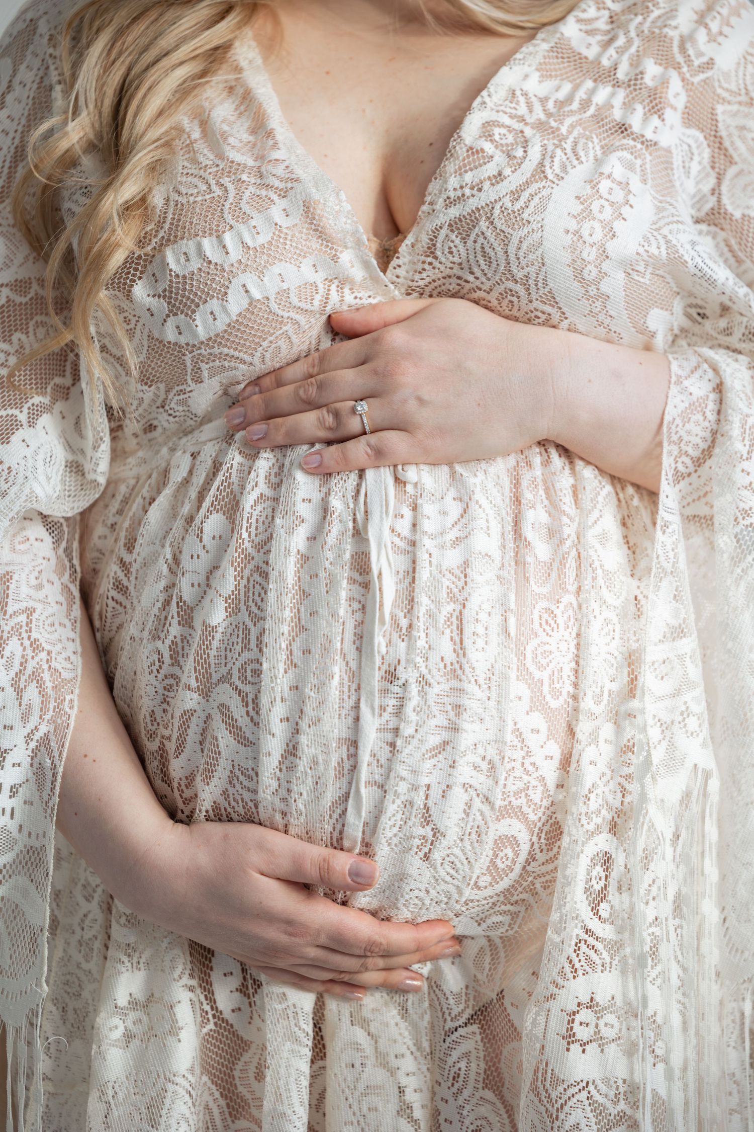 Katja Ravi Visuals odotuskuvaus Lahti Newbornkuvaus Lahti Lapsikuvaus Lahti Perhekuvaus Lahti Ylioppilaskuvaus Lahti Rippikuvaus Lahti