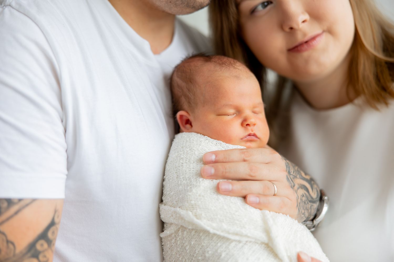 Katja Ravi Visuals odotuskuvaus Lahti Newbornkuvaus Lahti Lapsikuvaus Lahti Perhekuvaus Lahti Ylioppilaskuvaus Lahti Rippikuvaus Lahti
