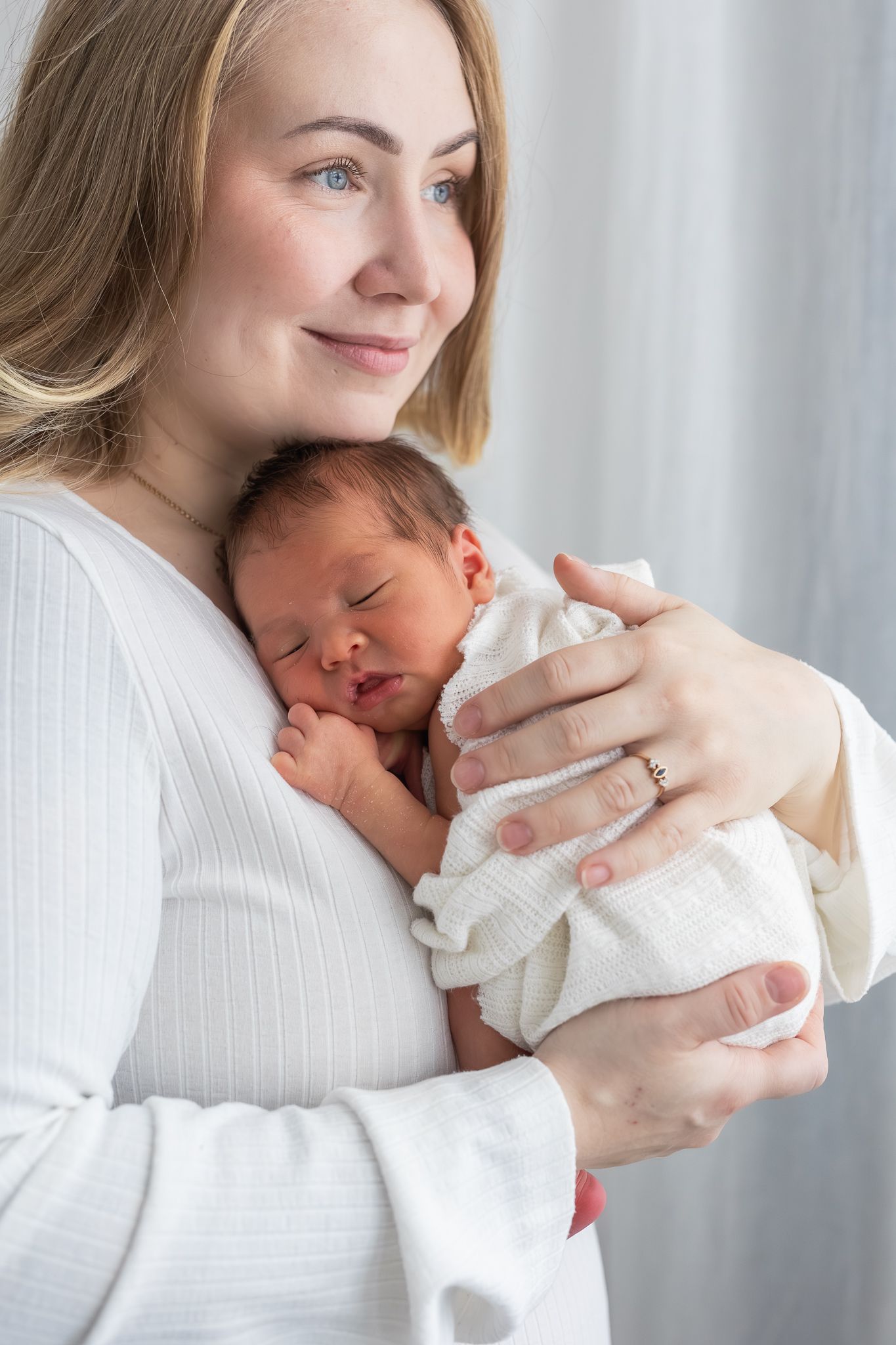 Katja Ravi Visuals odotuskuvaus Lahti Newbornkuvaus Lahti Lapsikuvaus Lahti Perhekuvaus Lahti Ylioppilaskuvaus Lahti Rippikuvaus Lahti
