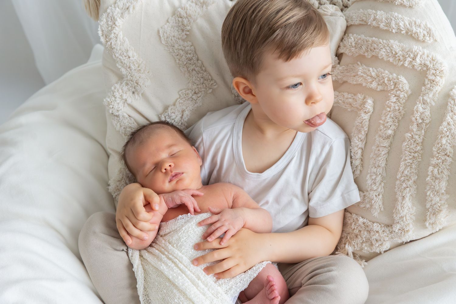Katja Ravi Visuals odotuskuvaus Lahti Newbornkuvaus Lahti Lapsikuvaus Lahti Perhekuvaus Lahti Ylioppilaskuvaus Lahti Rippikuvaus Lahti