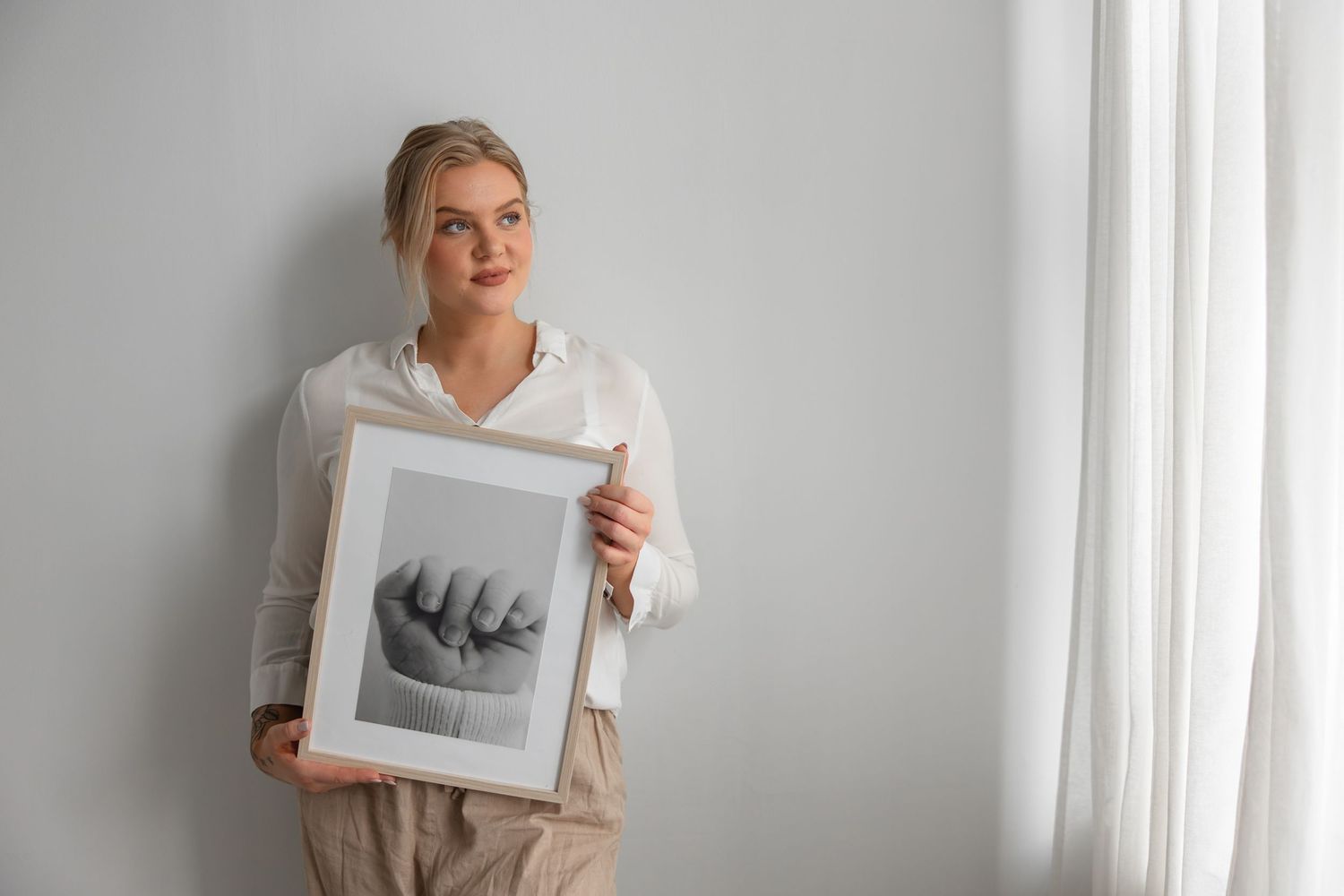 Katja Ravi Visuals brändikuvaus Lahti odotuskuvaus Lahti Newbornkuvaus Lahti Lapsikuvaus Lahti Perhekuvaus Lahti Ylioppilaskuvaus Lahti