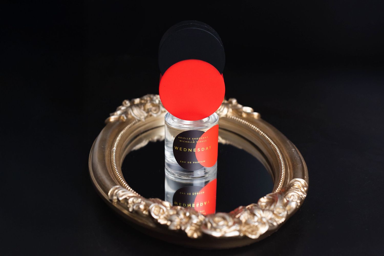 Editorial beauty photography featuring perfume product for a commercial brand in Northern Virginia
