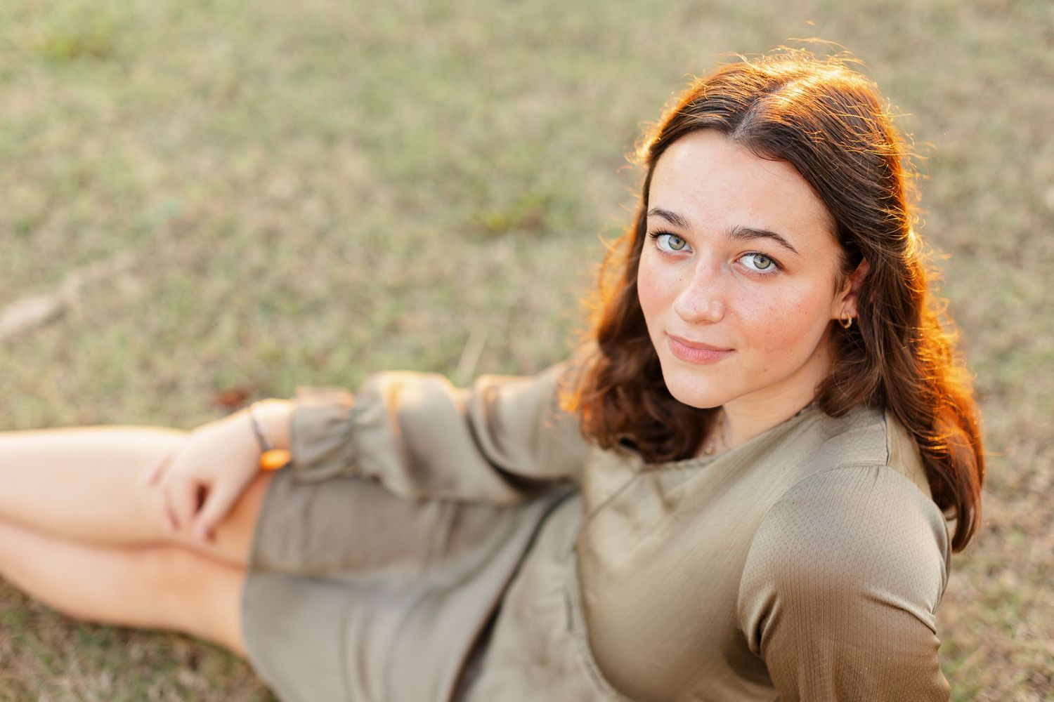 Senior portrait at Audubon Park by Memphis photographer Emily Joy Photography